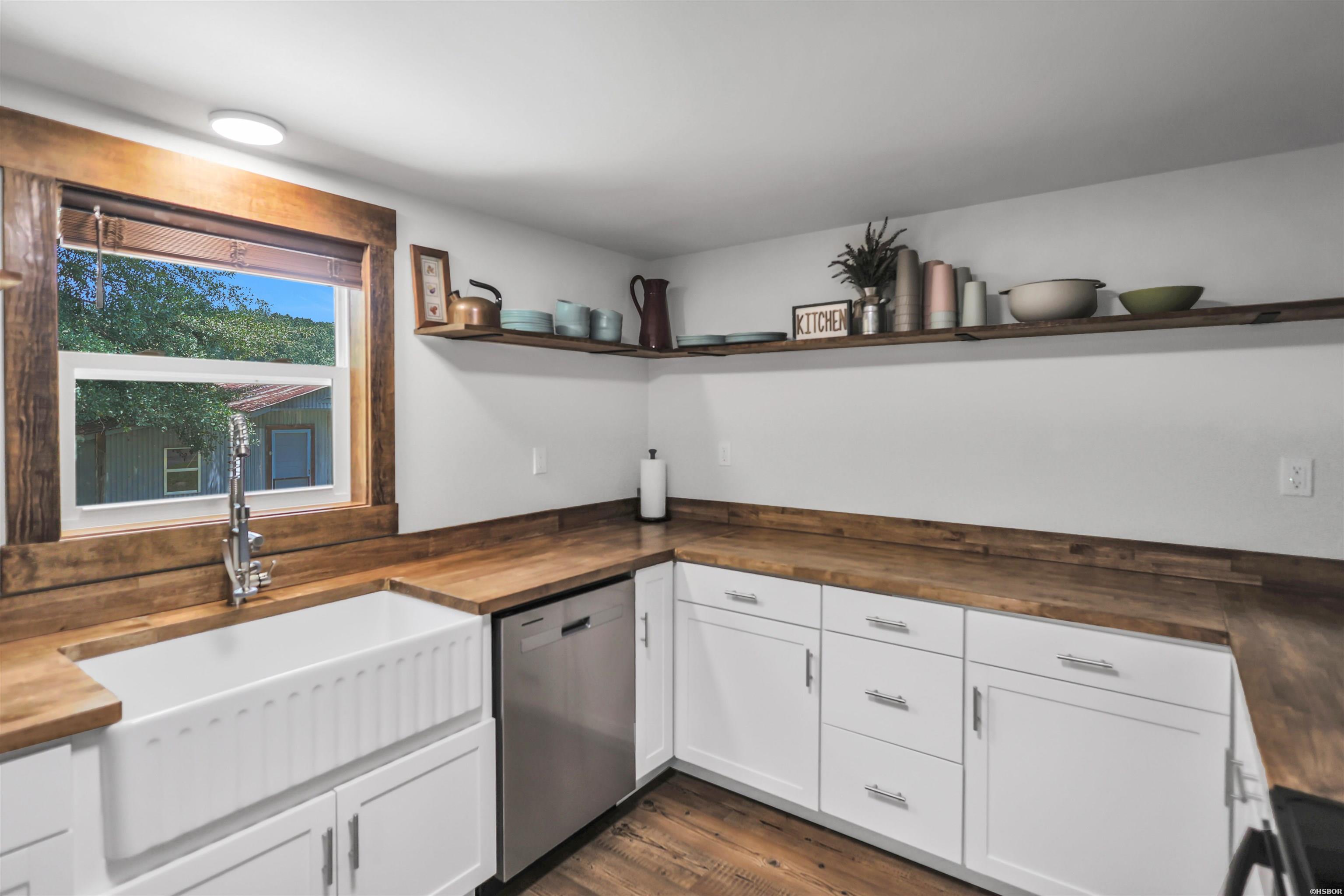 4635 Hwy 70 W Property Photo 18