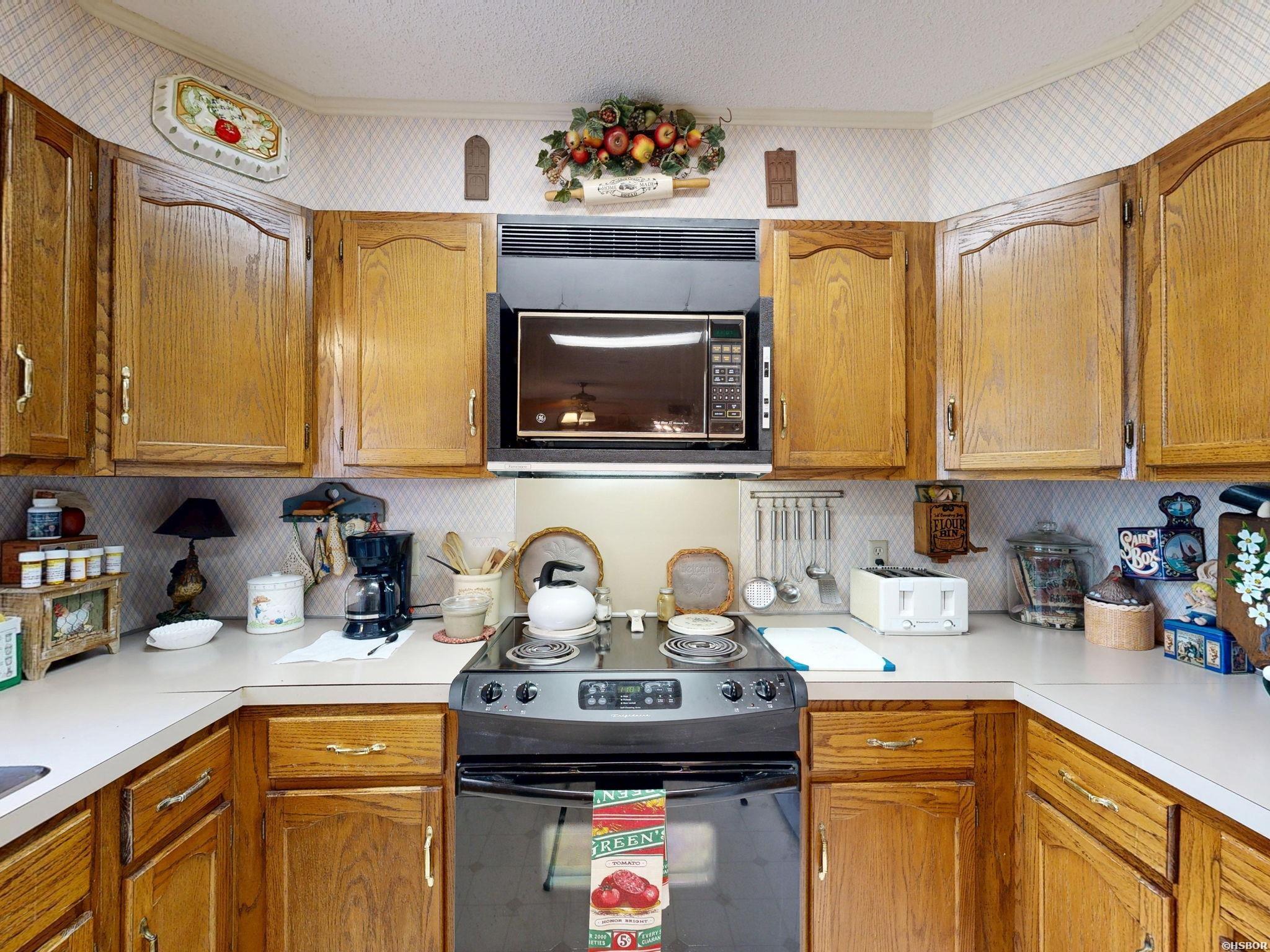 1016 Woodlawn Property Photo 11