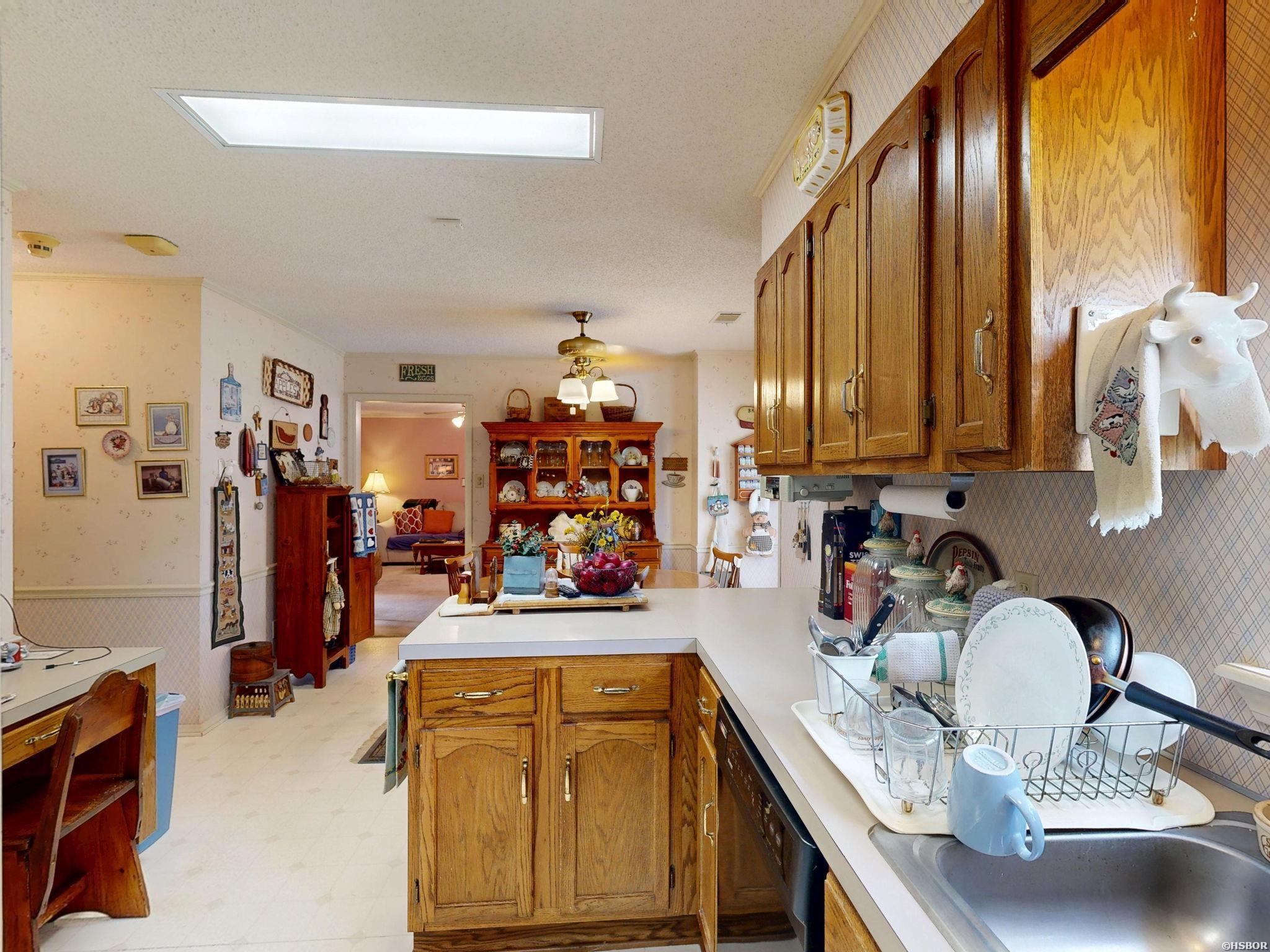 1016 Woodlawn Property Photo 17