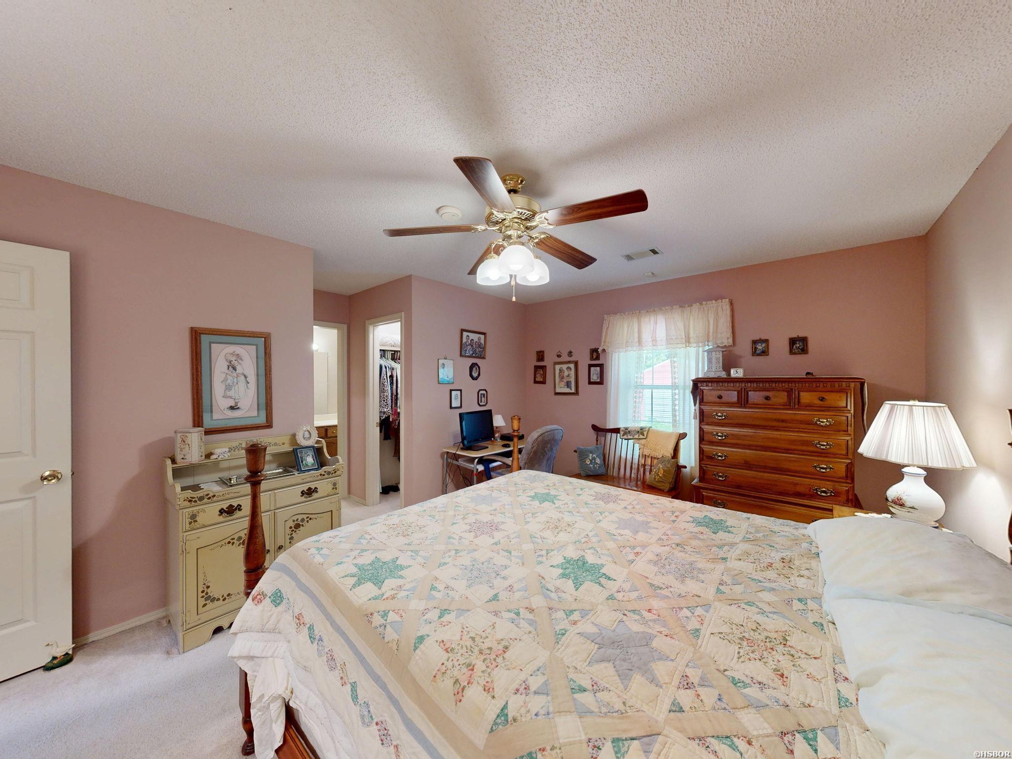1016 Woodlawn Property Photo 21