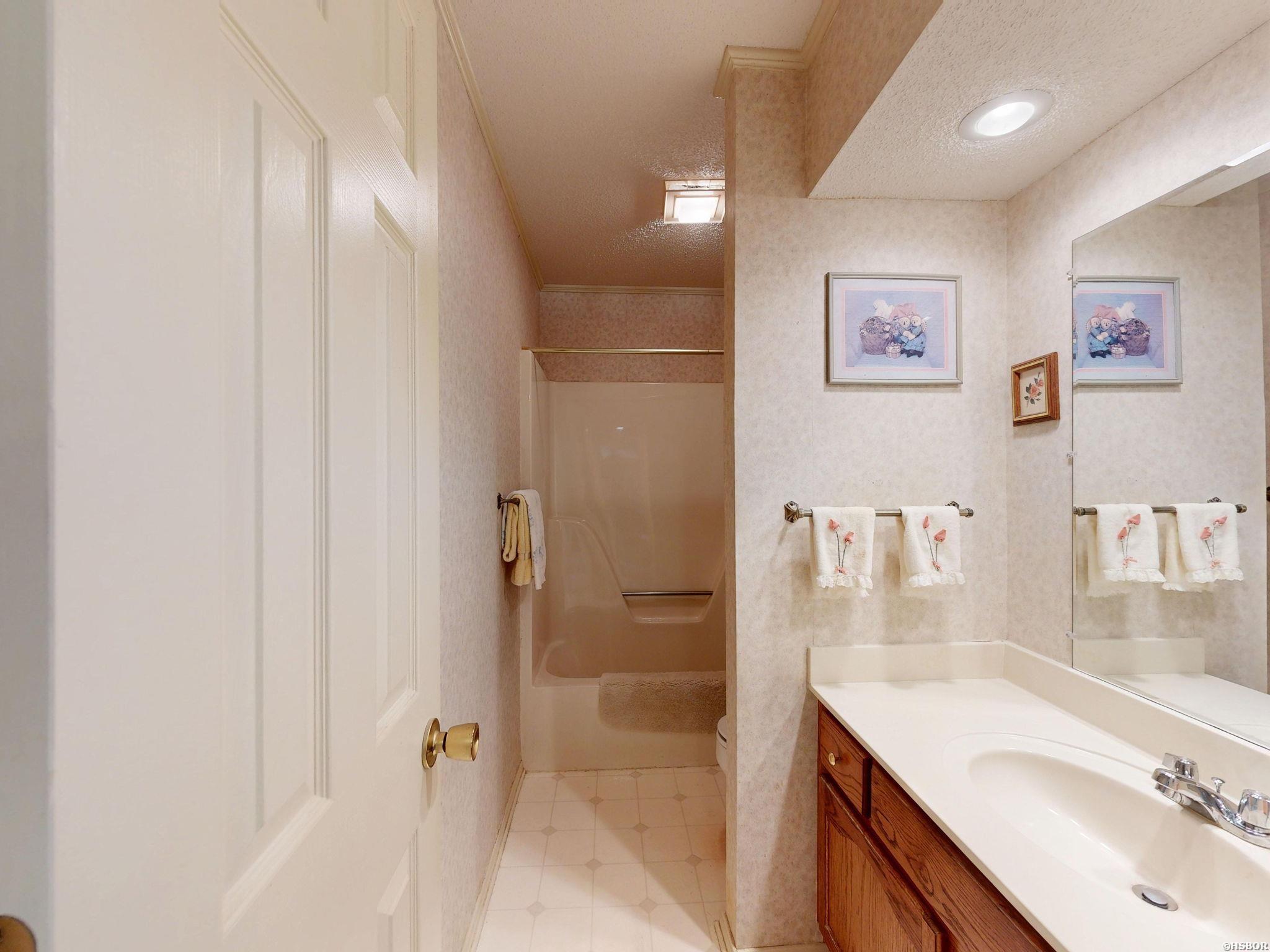 1016 Woodlawn Property Photo 24