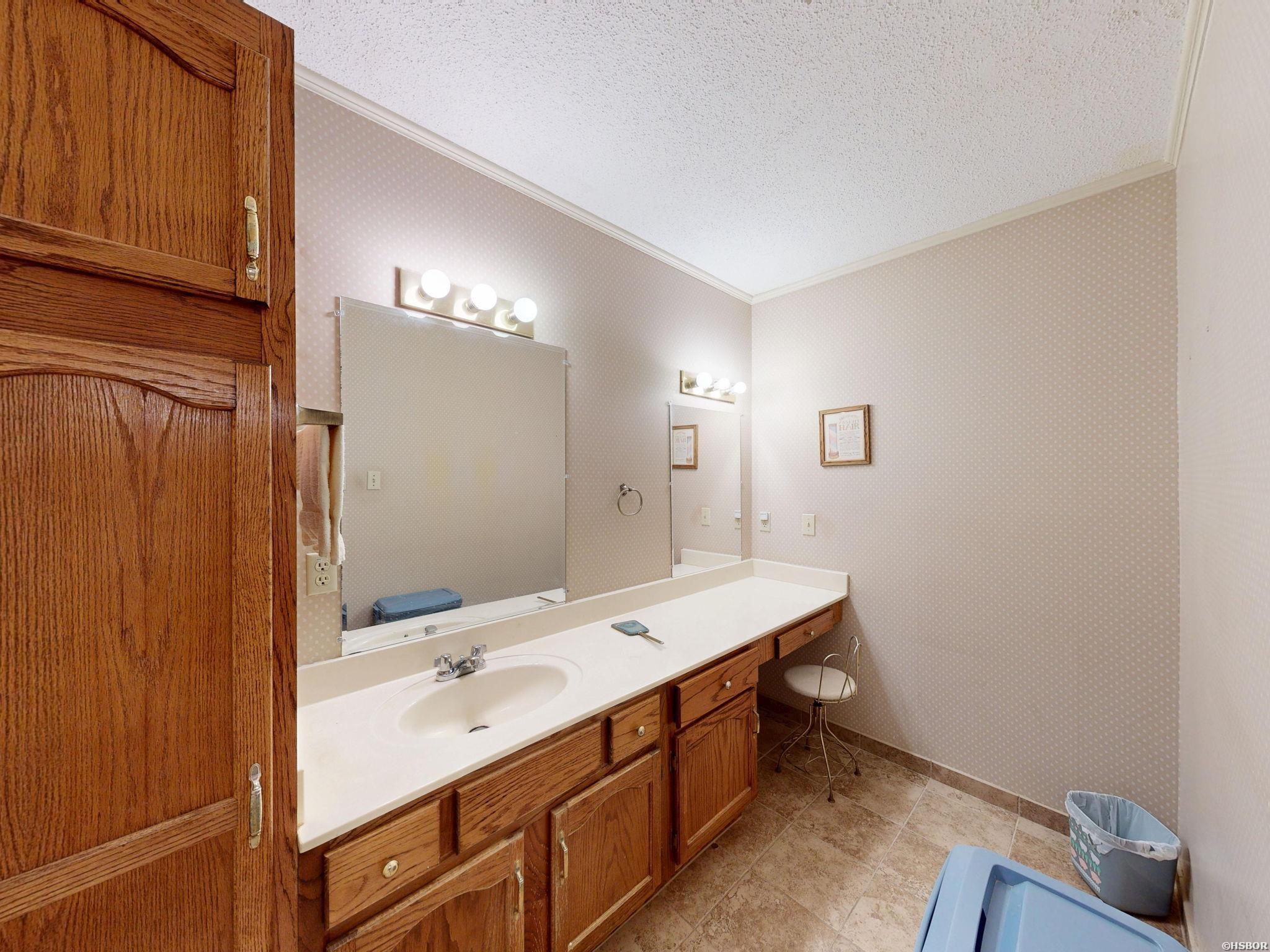 1016 Woodlawn Property Photo 25