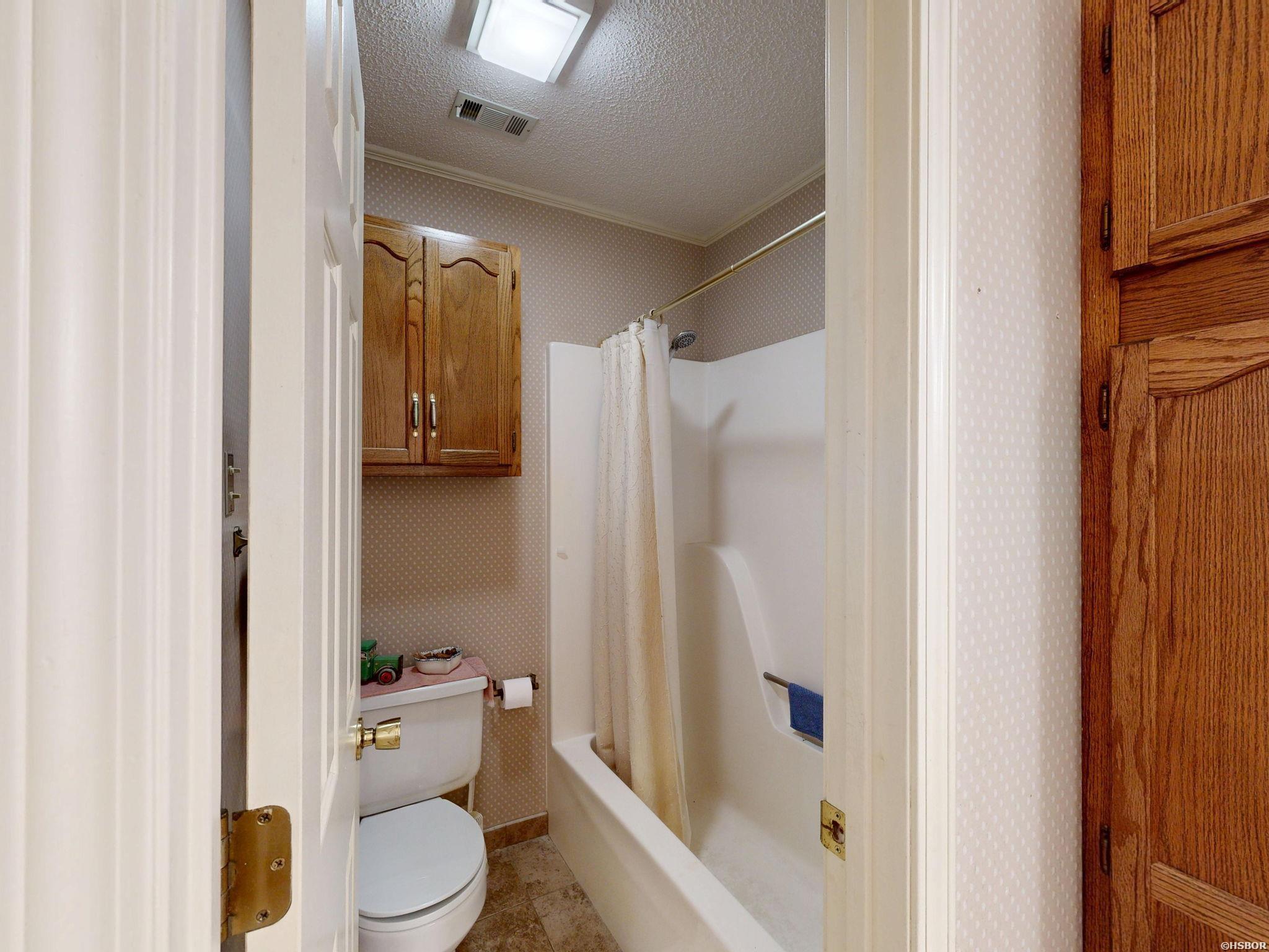 1016 Woodlawn Property Photo 27