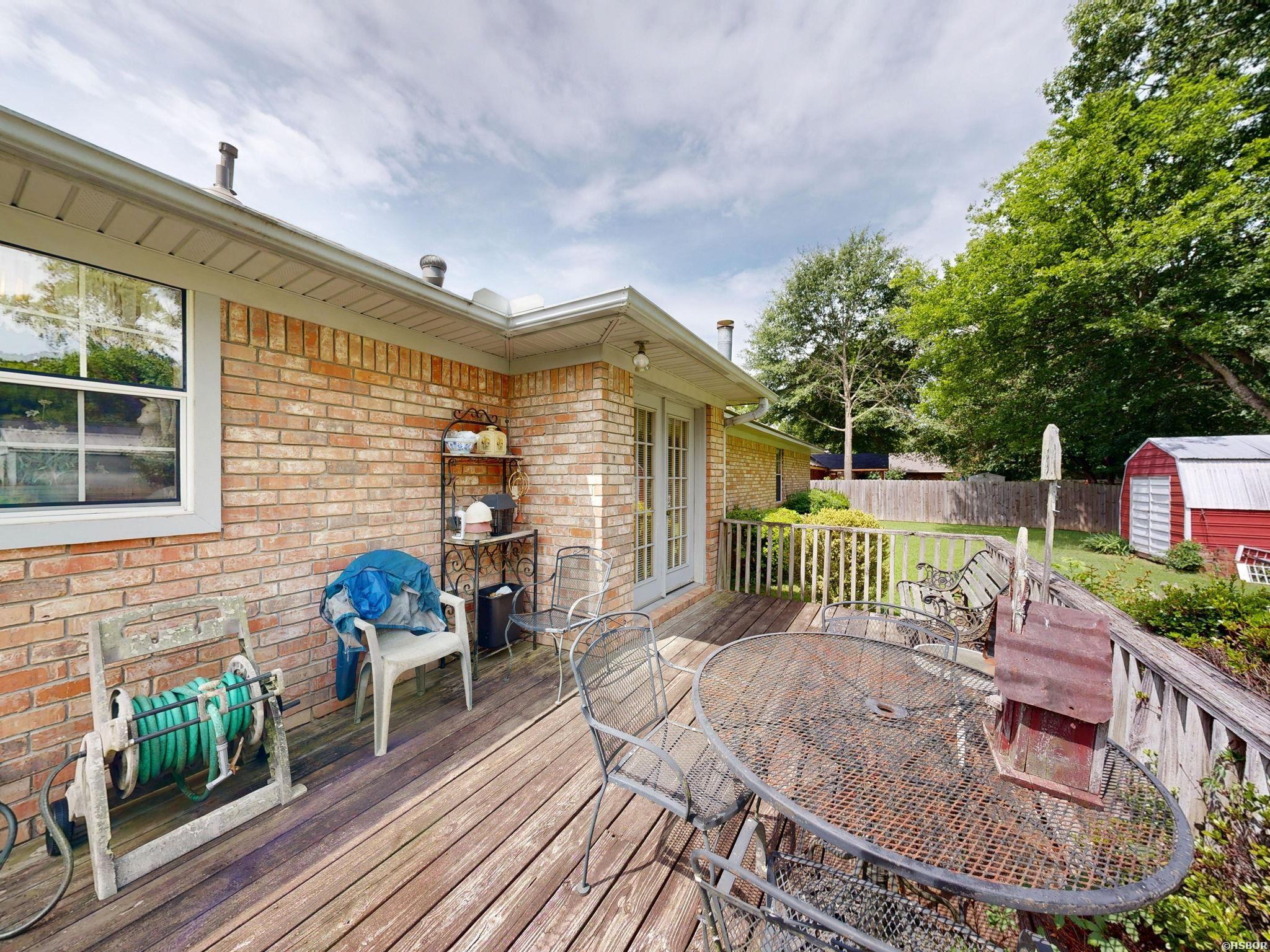 1016 Woodlawn Property Photo 34