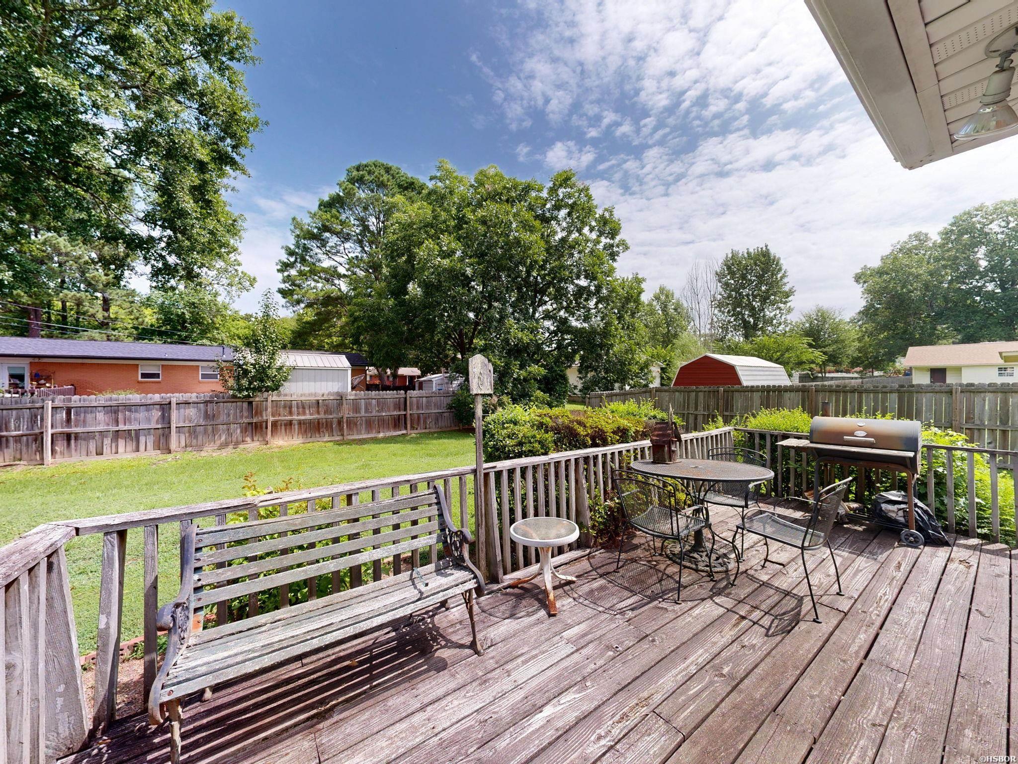 1016 Woodlawn Property Photo 36