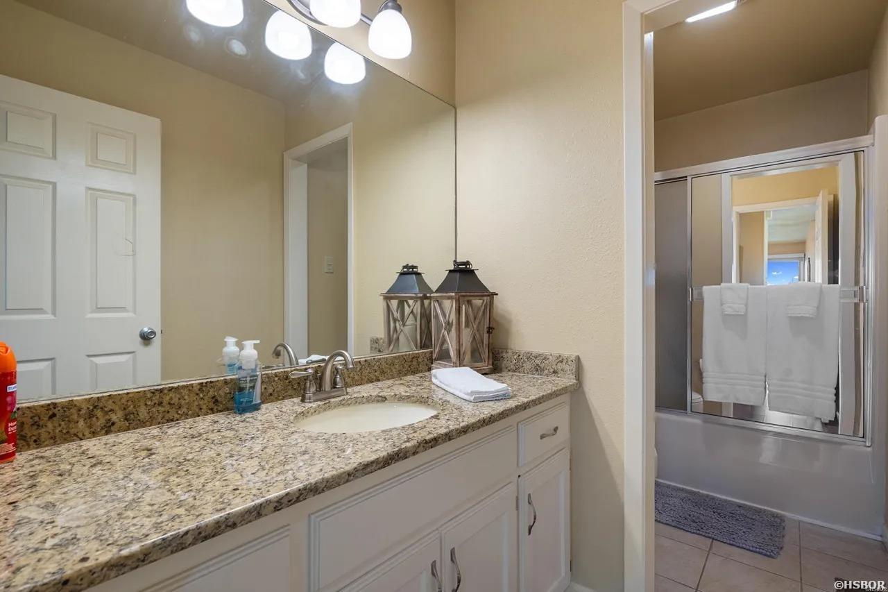 203 Stearns Point Property Photo 3
