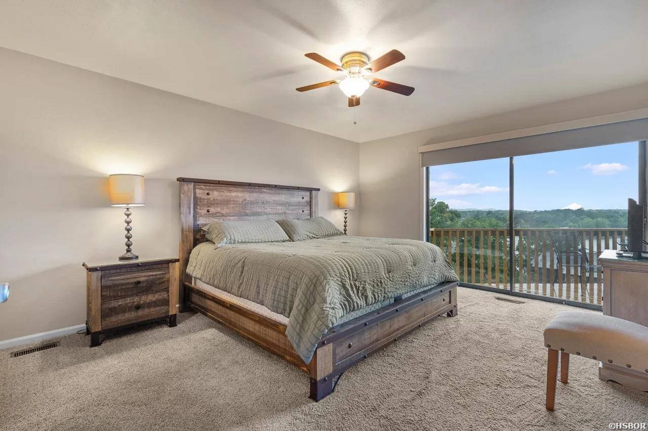 203 Stearns Point Property Photo 7
