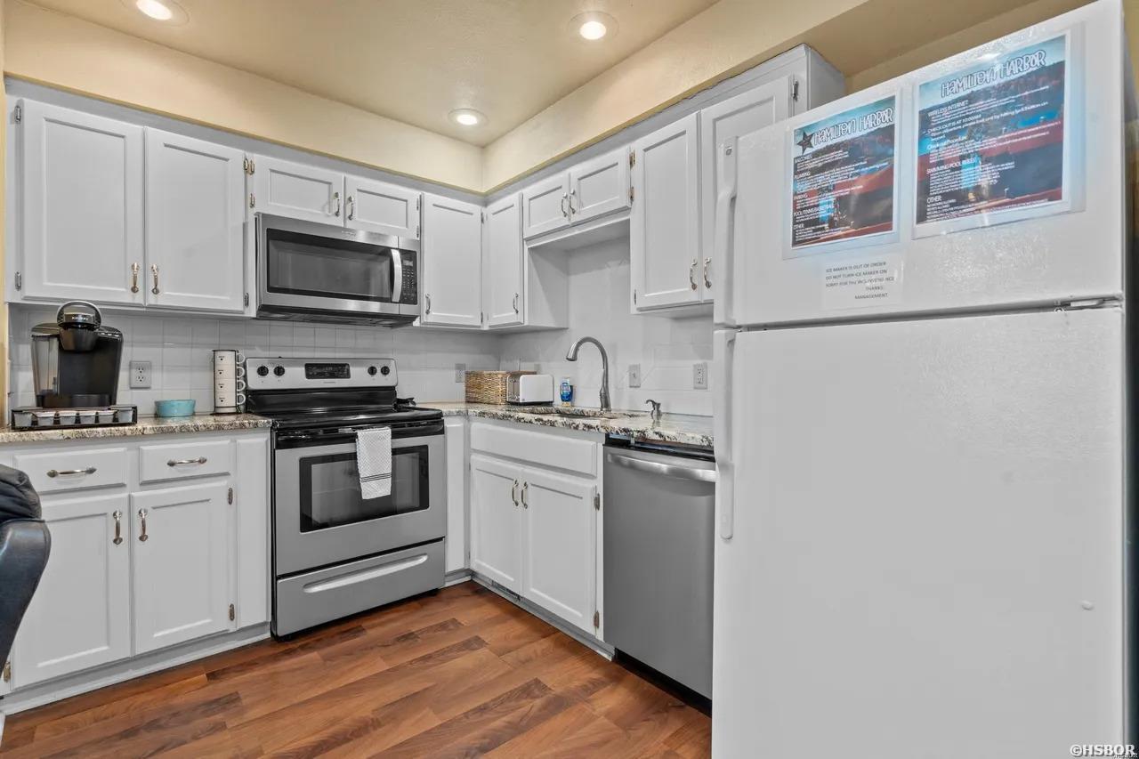 203 Stearns Point Property Photo 12