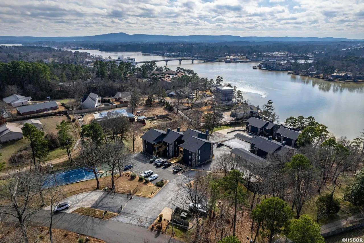 203 Stearns Point Property Photo 24