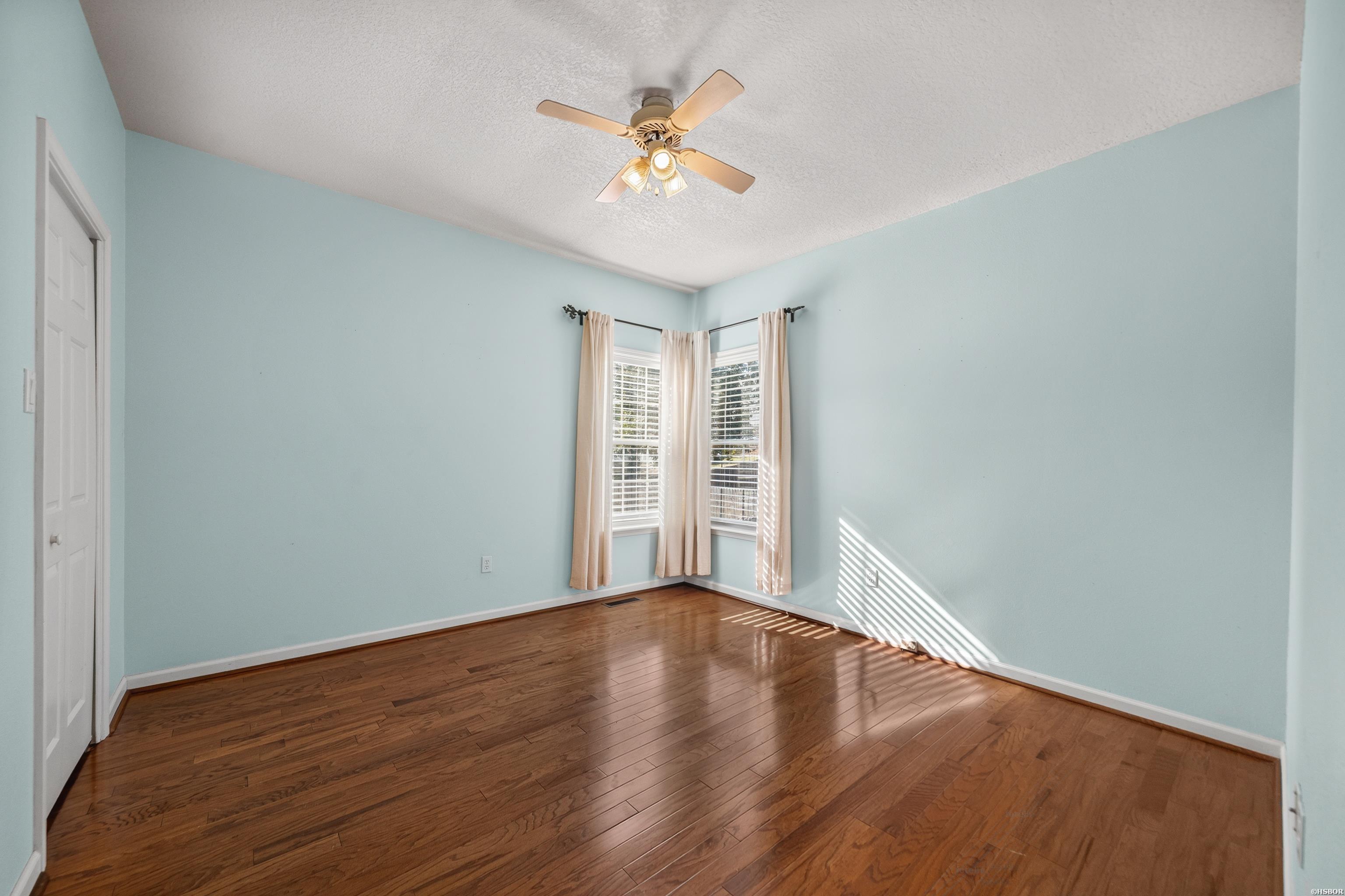 404 Peninsula Drive Property Photo 34