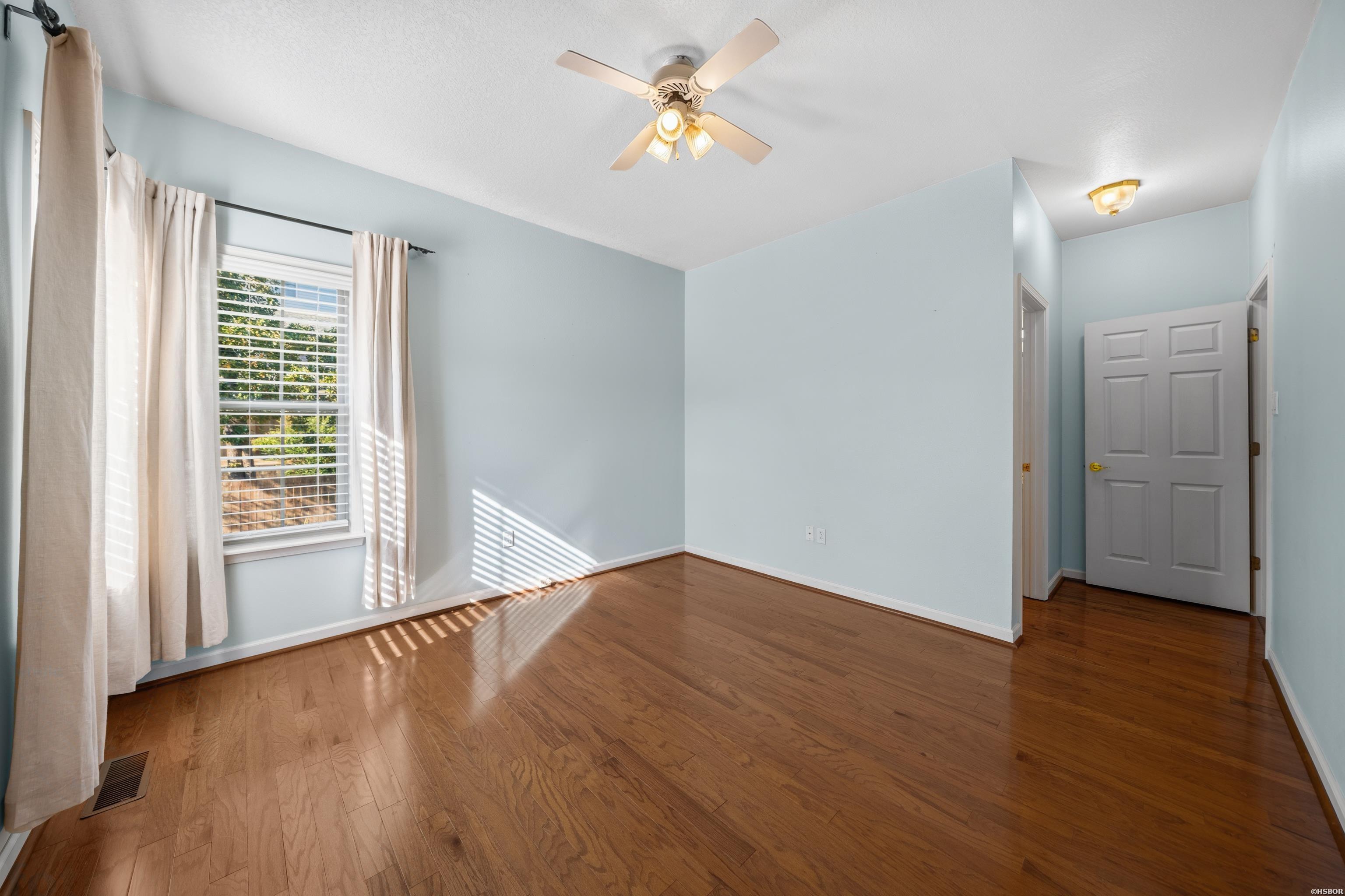 404 Peninsula Drive Property Photo 35