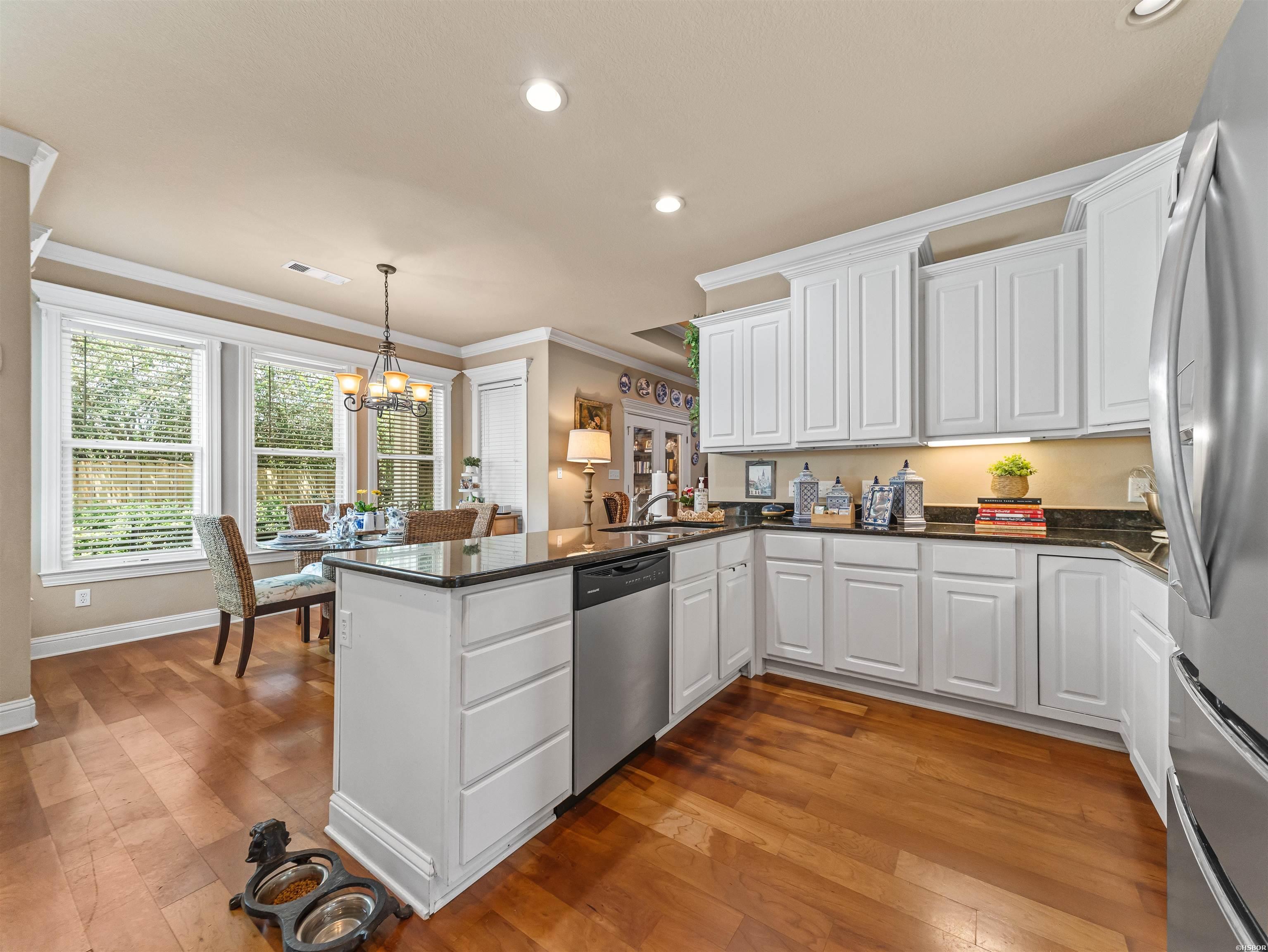 124 Garden View Property Photo 25