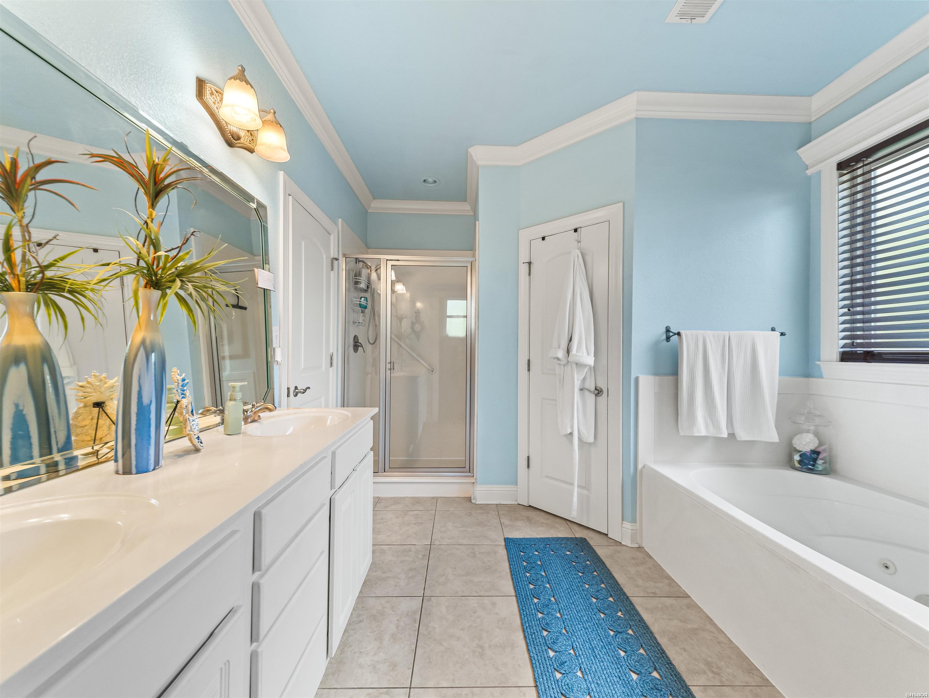 124 Garden View Property Photo 31