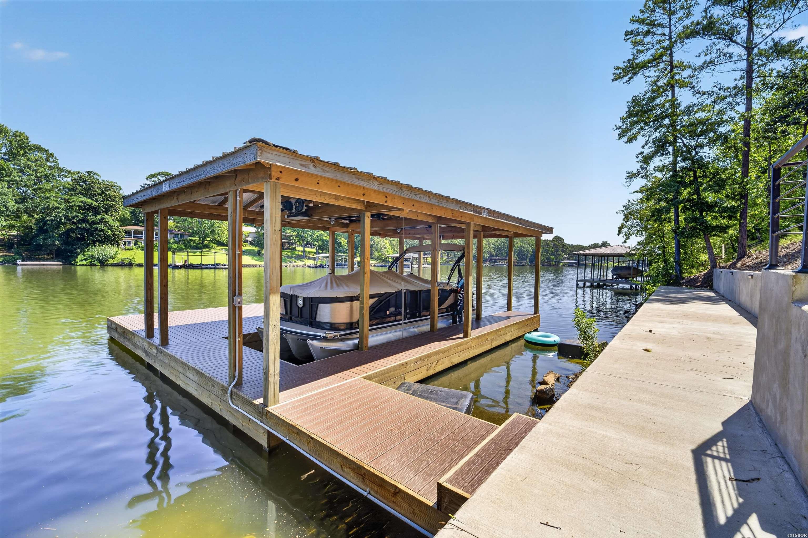 129 Alaston Point Property Photo 7