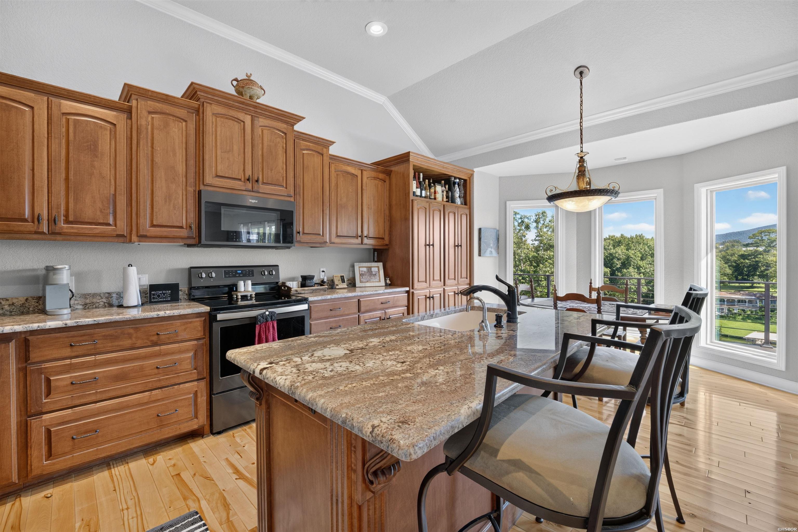 129 Alaston Point Property Photo 16