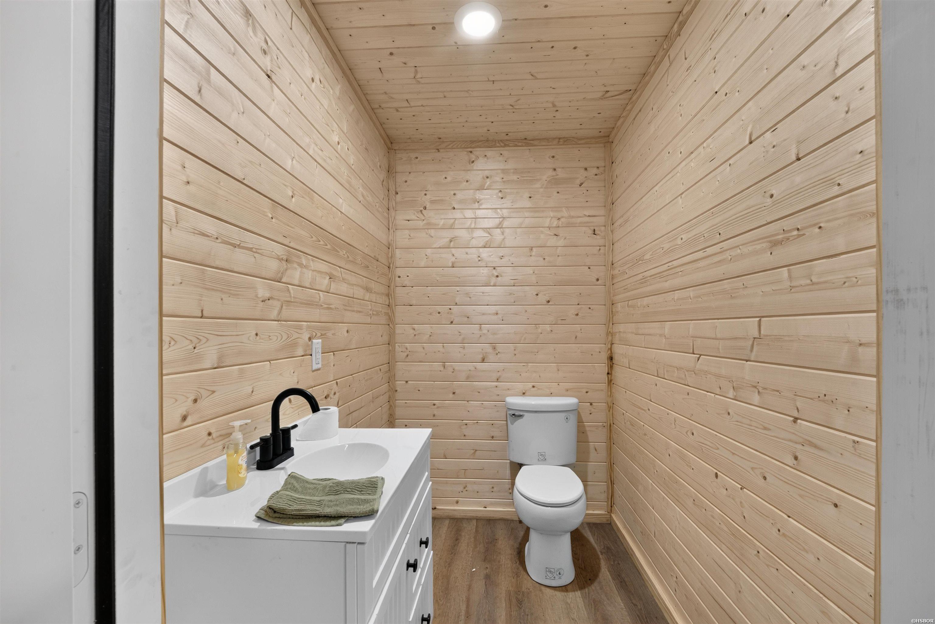 129 Alaston Point Property Photo 34