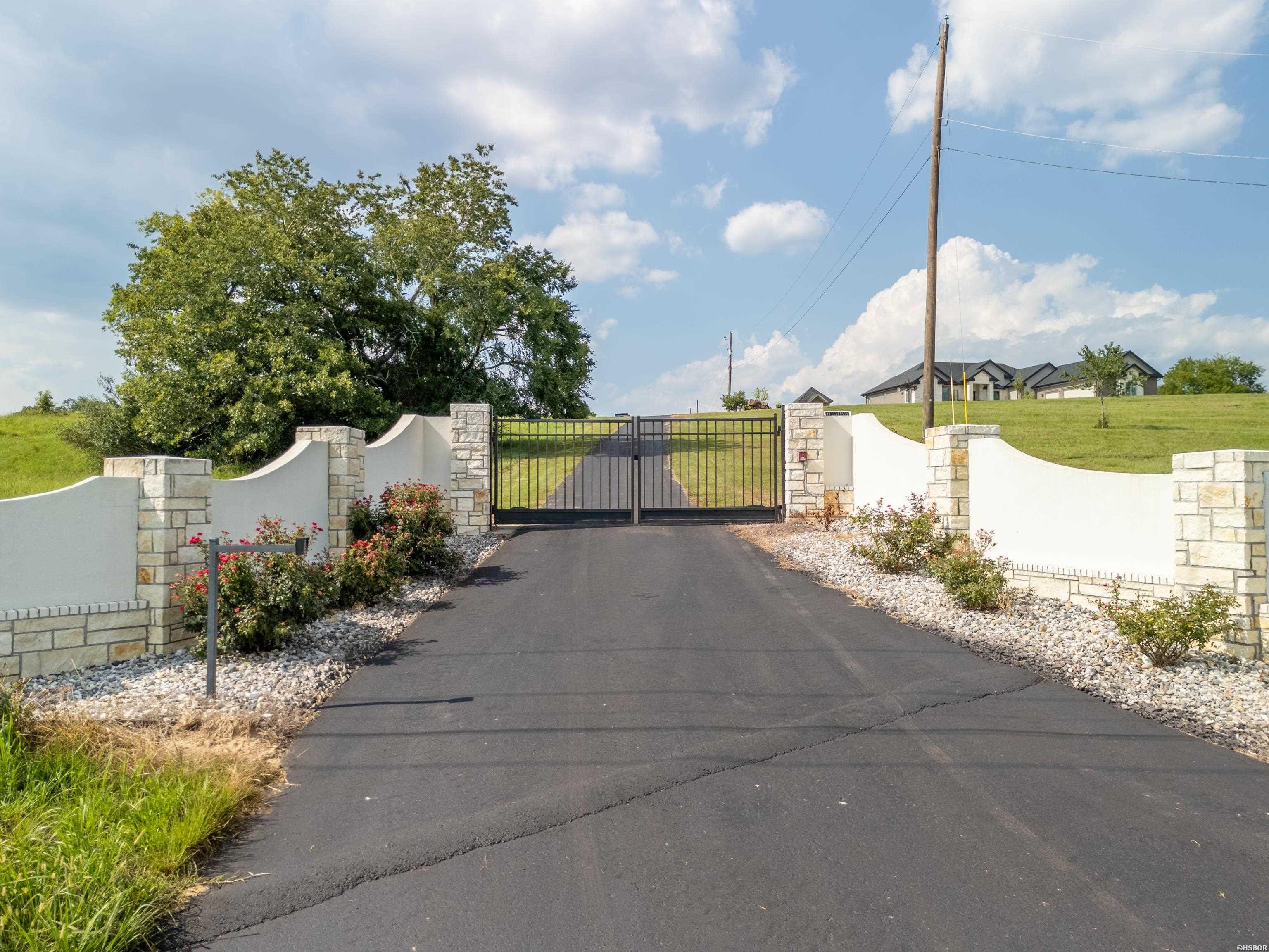 4903 Sunshine Road Property Photo 2