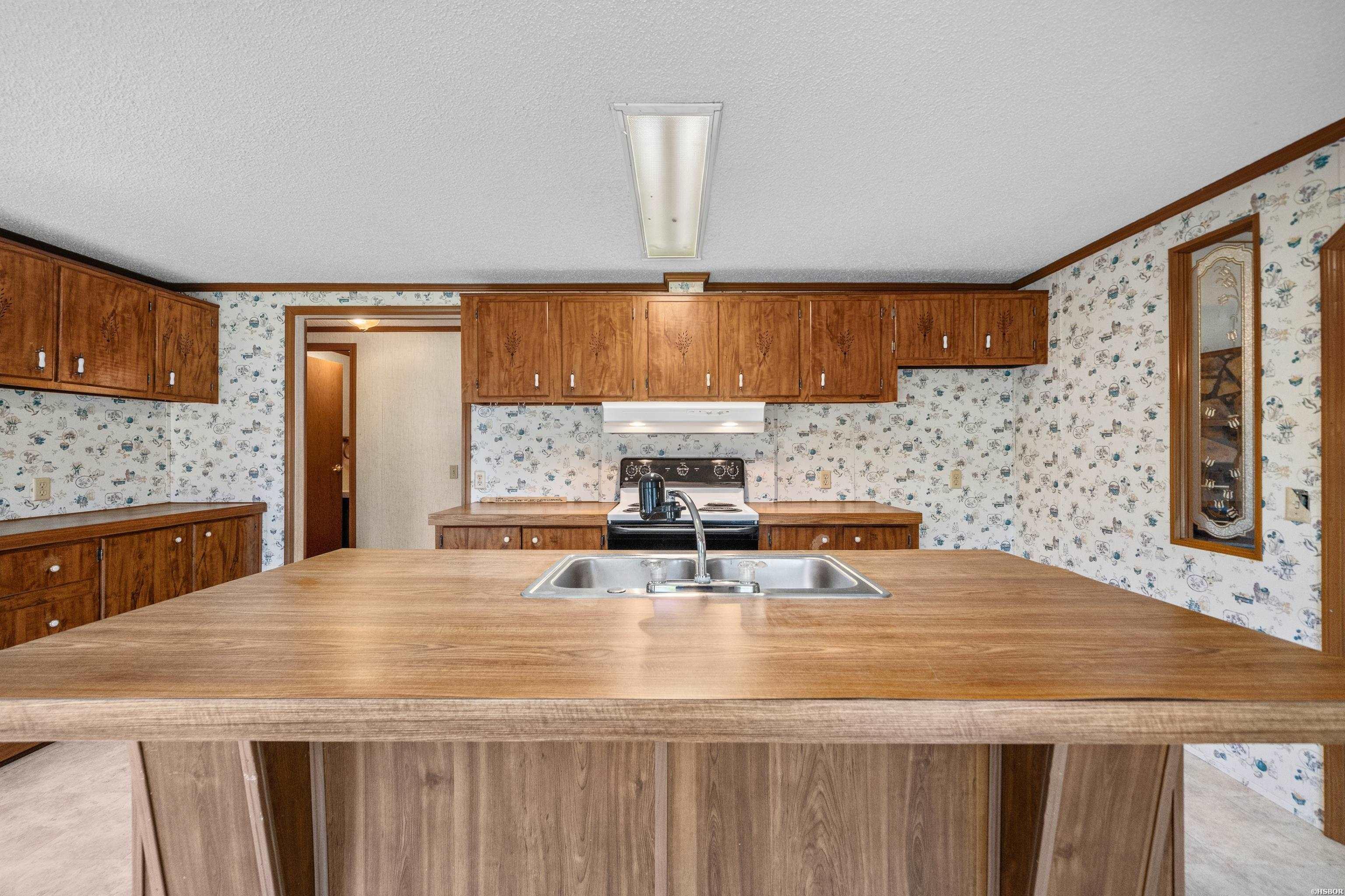 9917 Highway 128 Property Photo 11