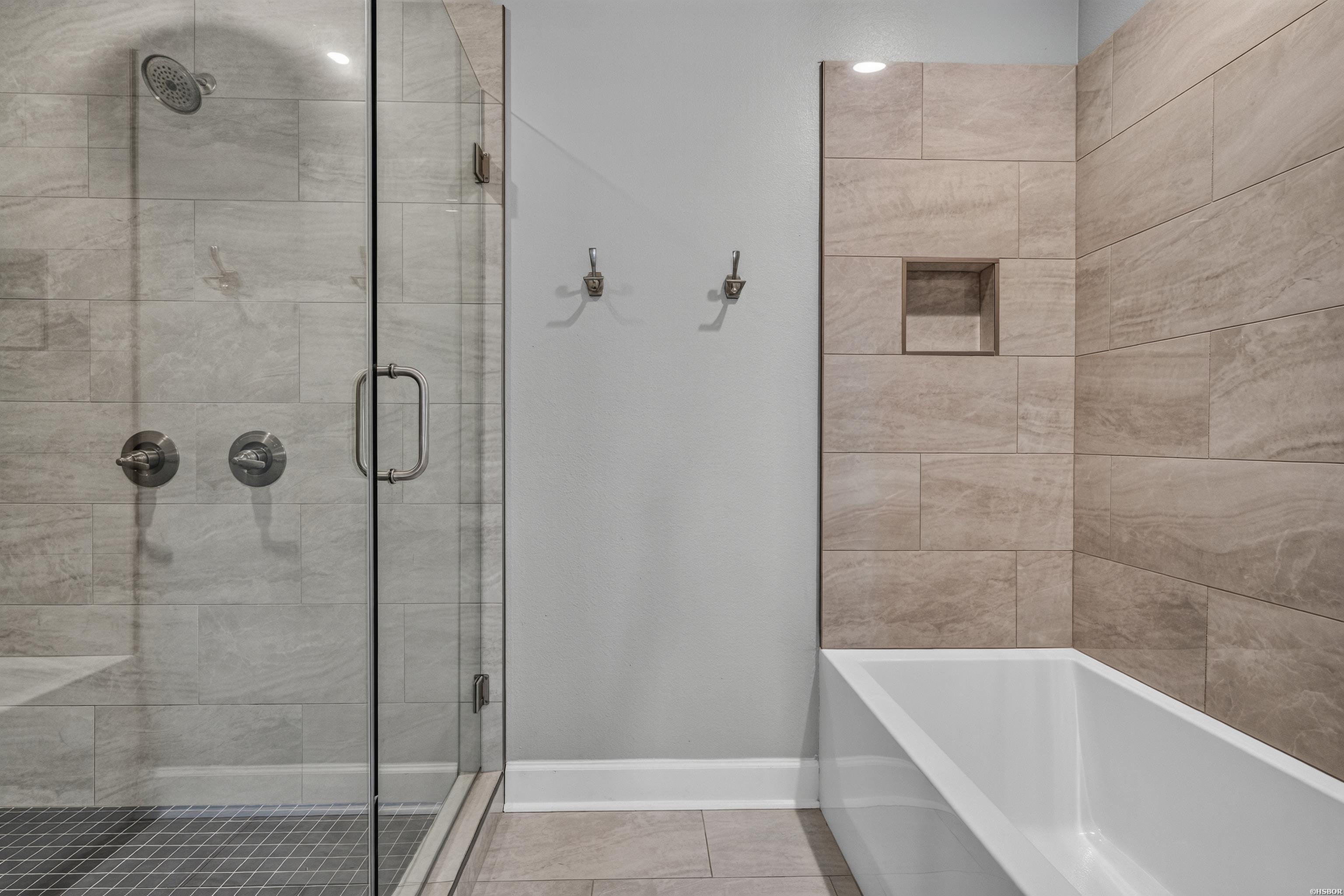 150 Villa Pointe Property Photo 15