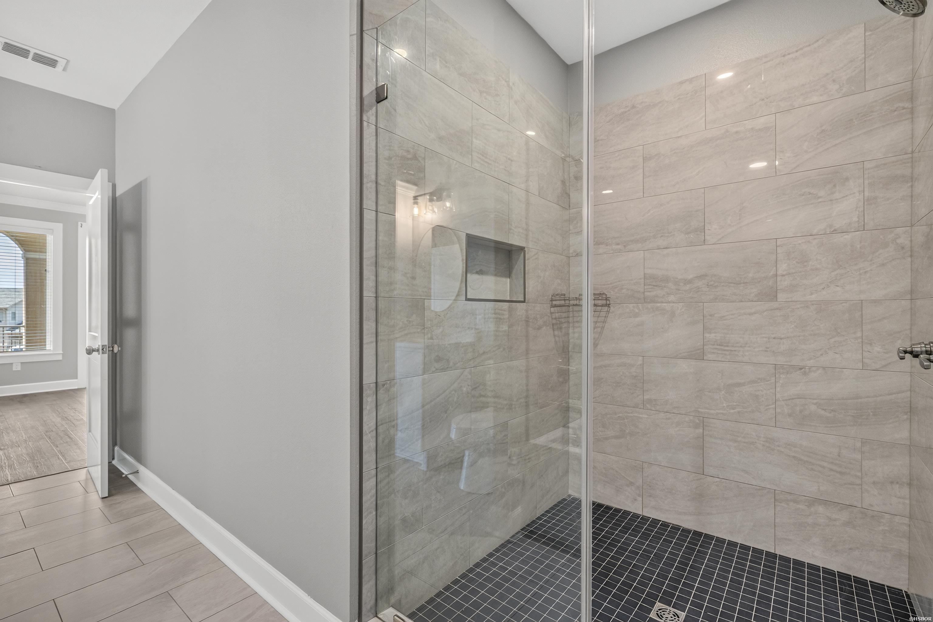 150 Villa Pointe Property Photo 16