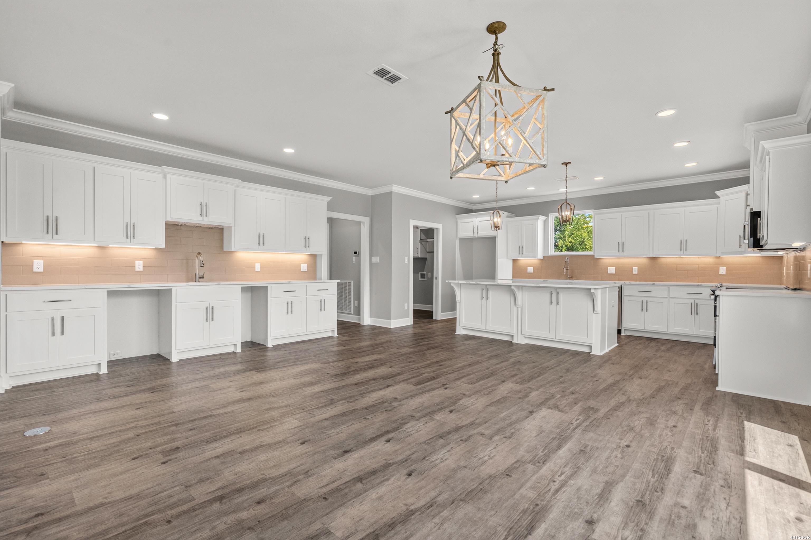 150 Villa Pointe Property Photo 19