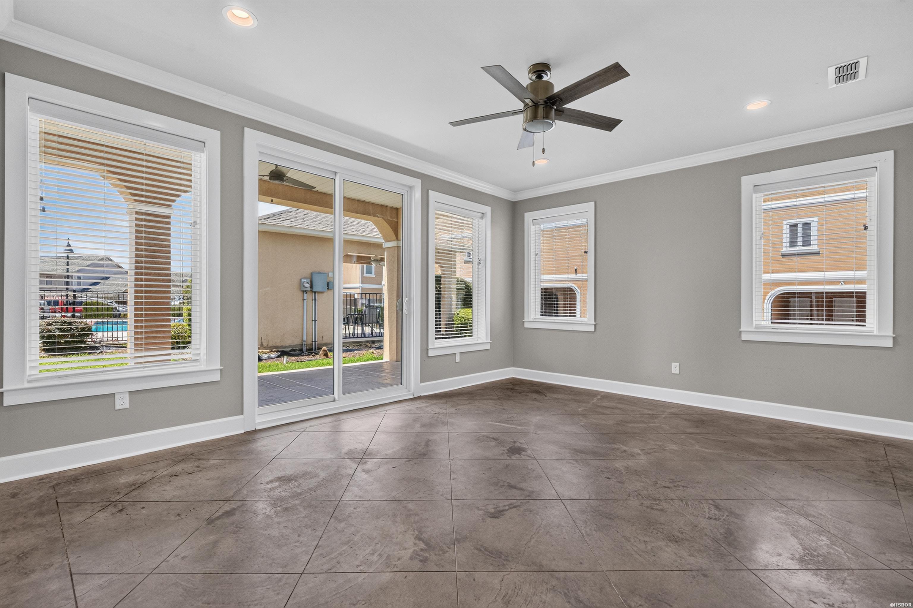 150 Villa Pointe Property Photo 31