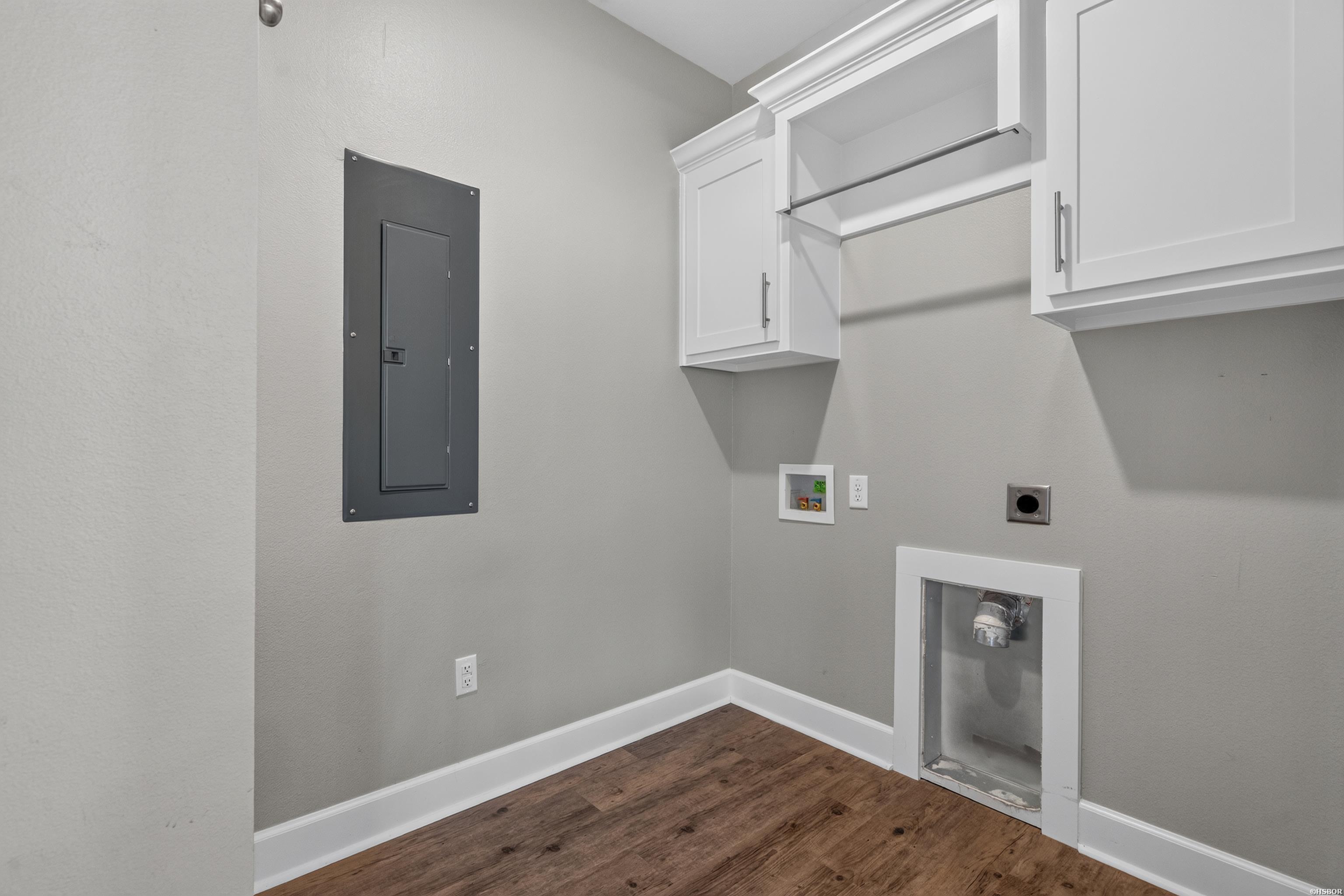150 Villa Pointe Property Photo 32