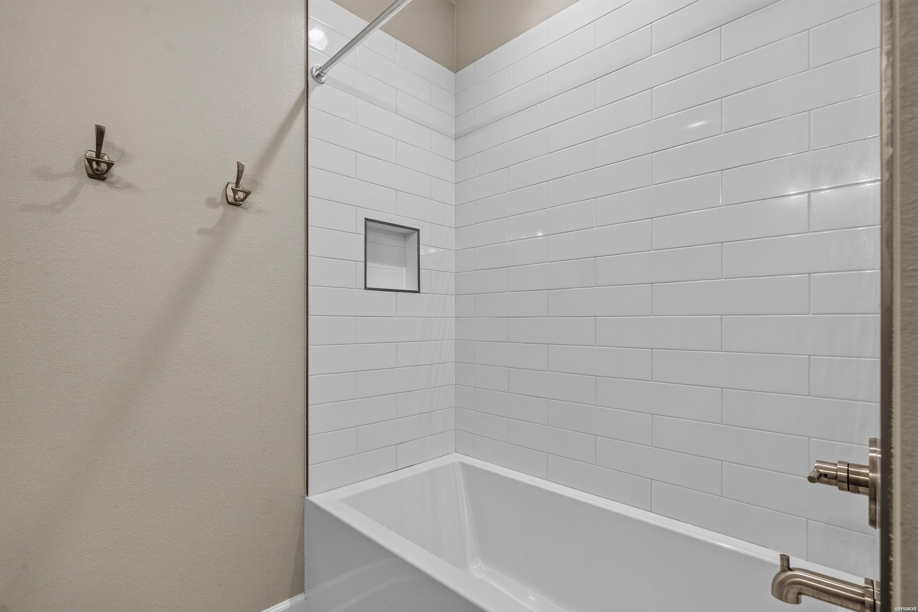 150 Villa Pointe Property Photo 36