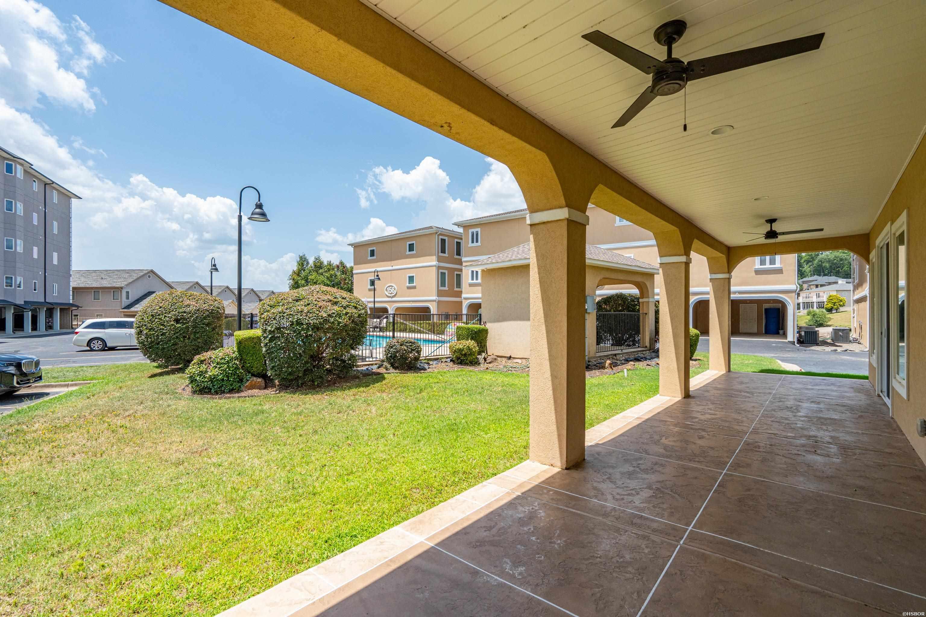 150 Villa Pointe Property Photo 40