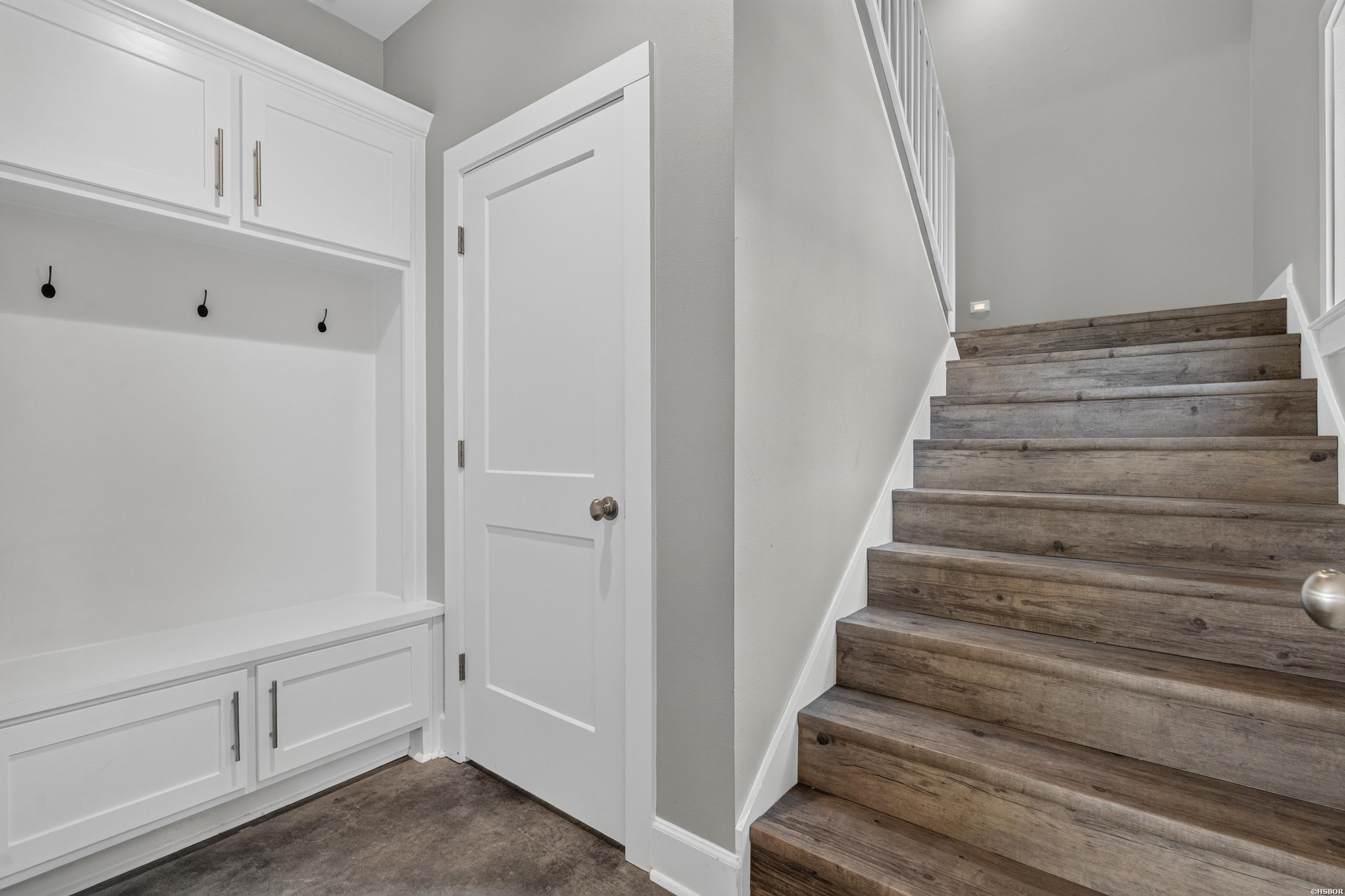 150 Villa Pointe Property Photo 3
