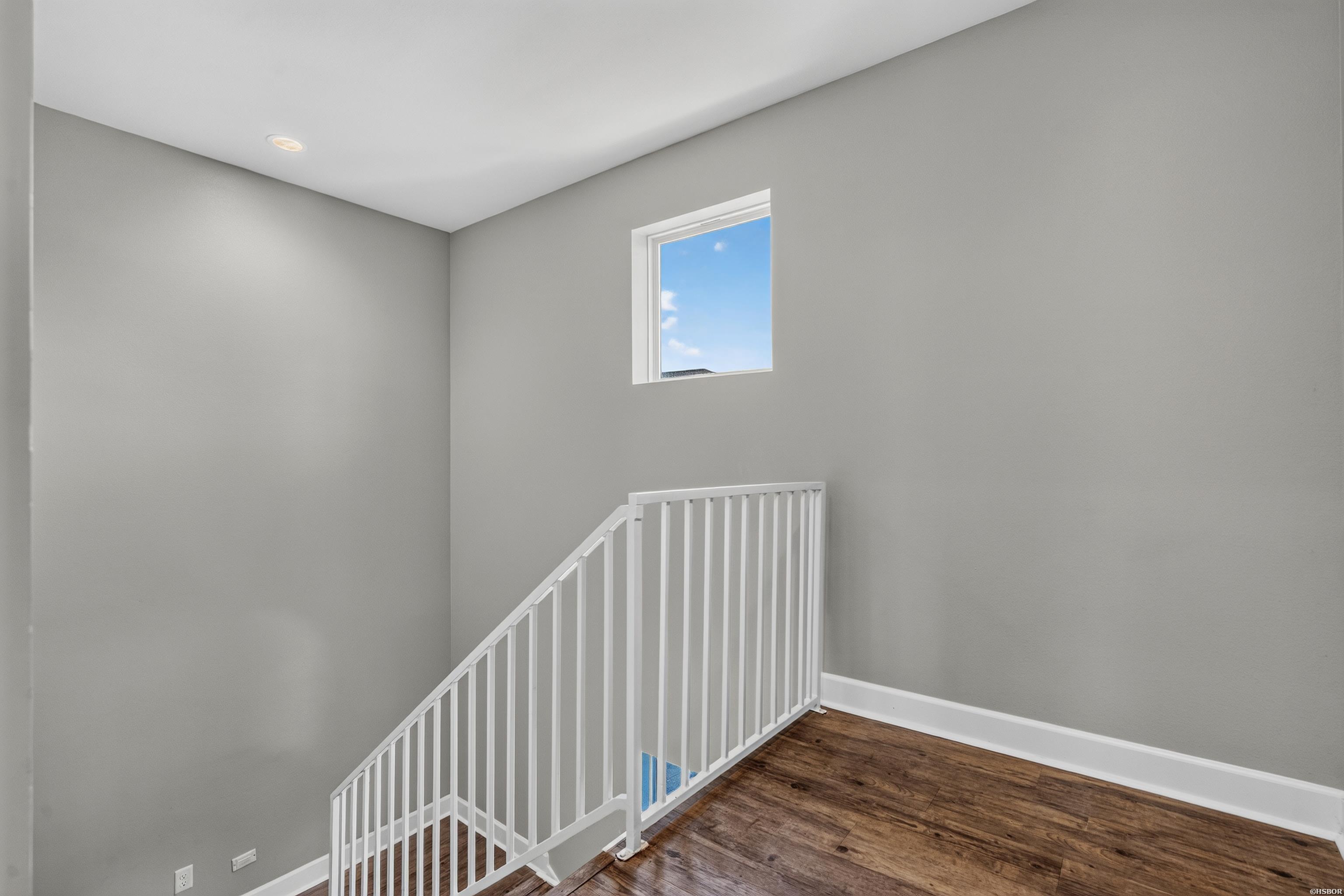 150 Villa Pointe Property Photo 5