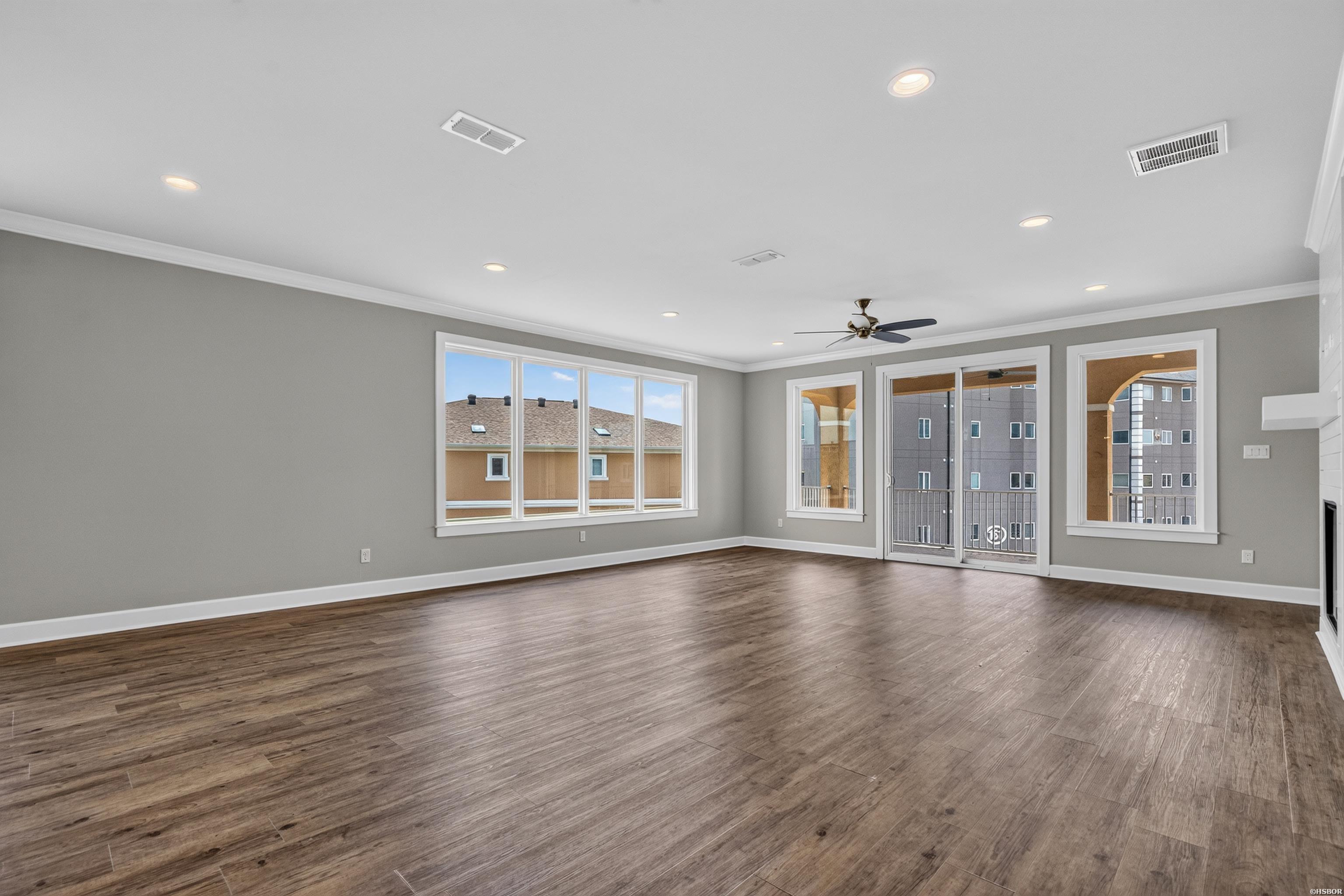 150 Villa Pointe Property Photo 7