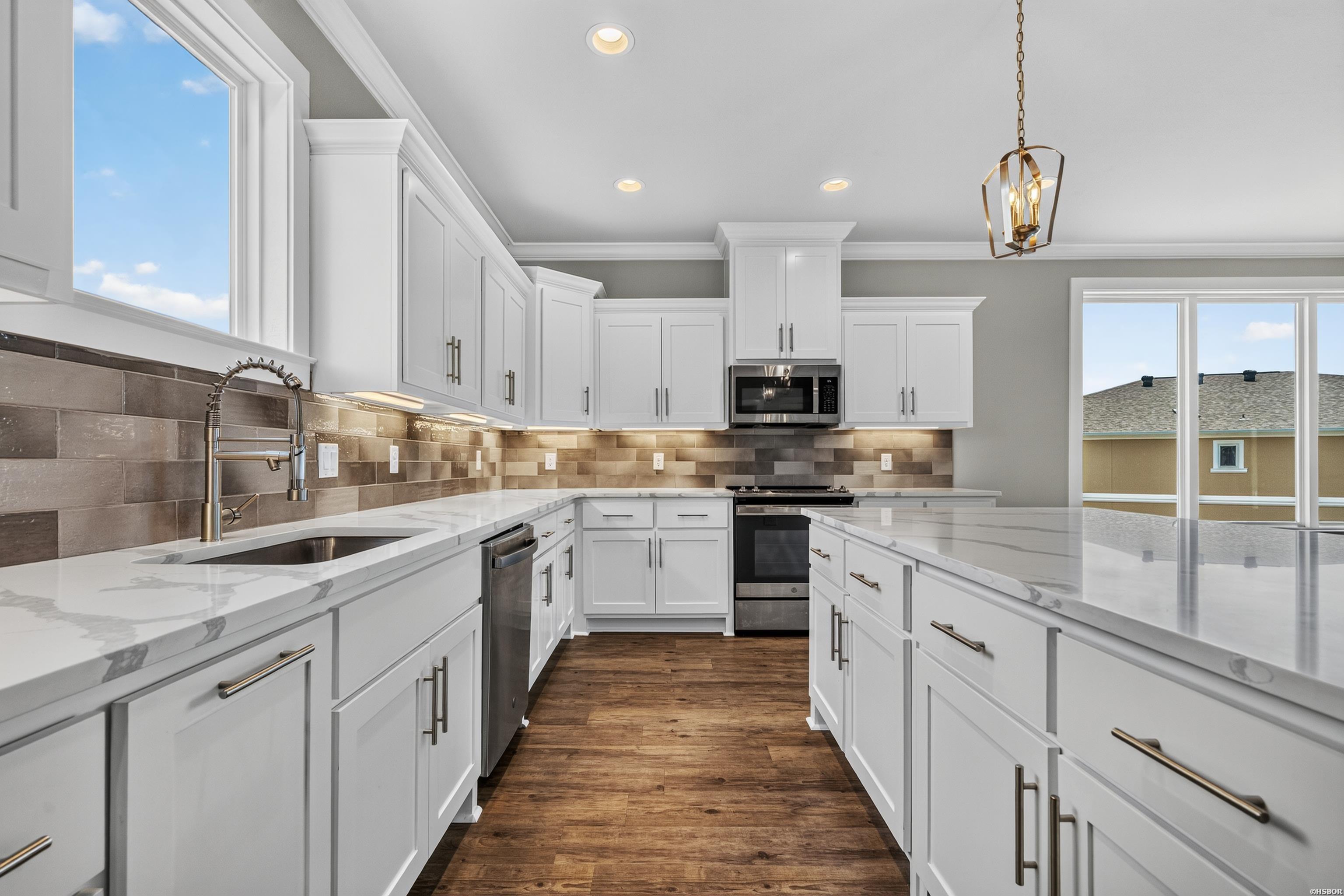 150 Villa Pointe Property Photo 11