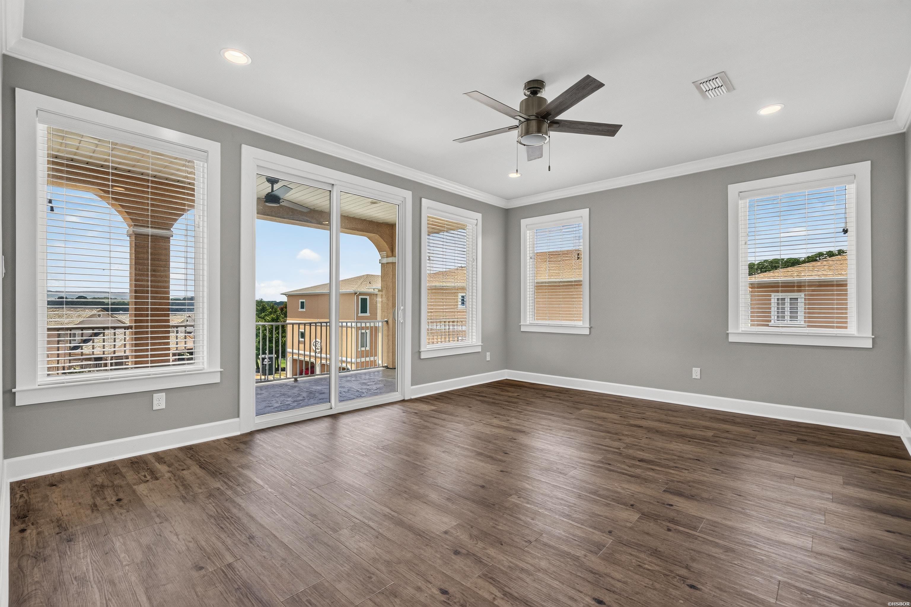 150 Villa Pointe Property Photo 25