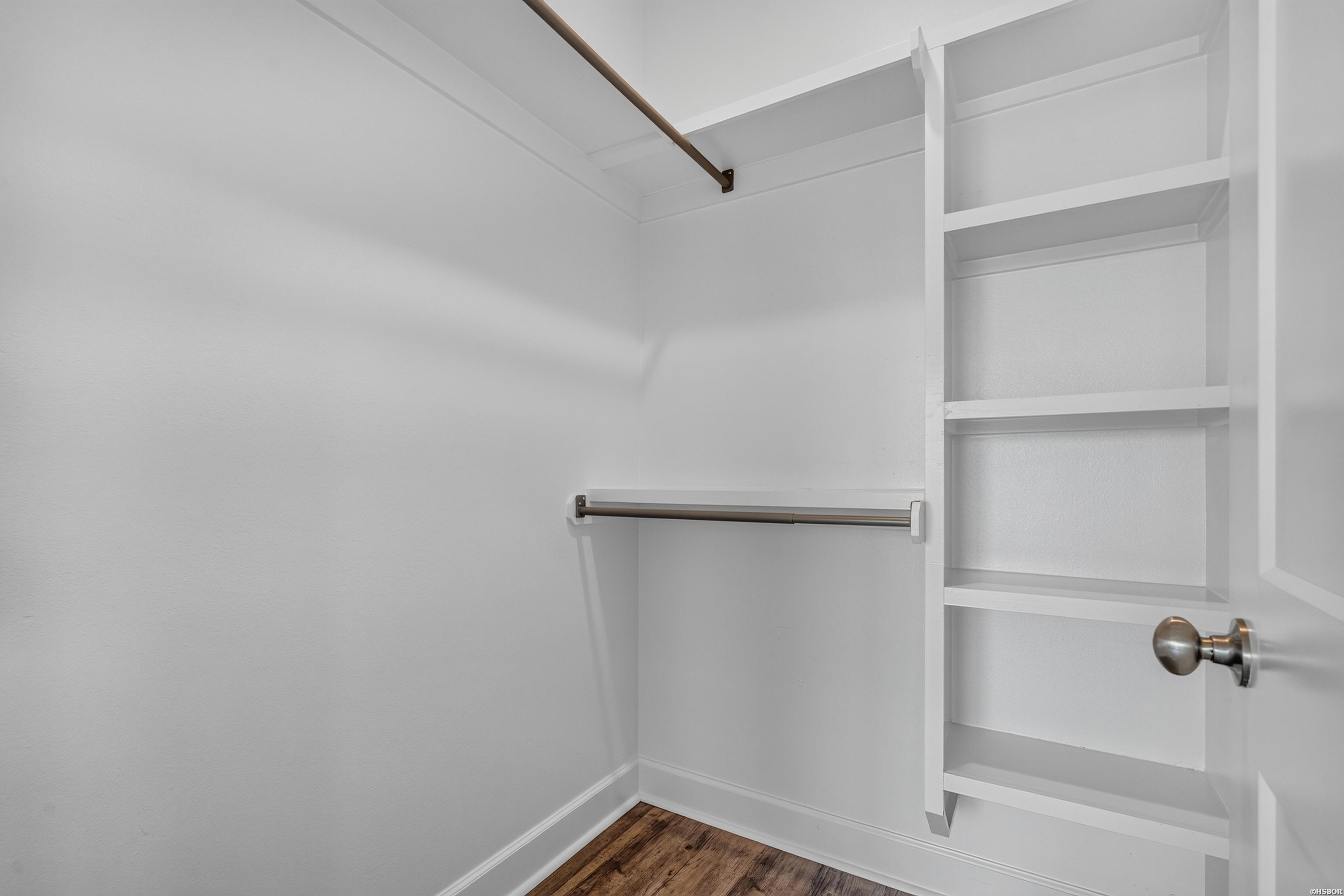 150 Villa Pointe Property Photo 31