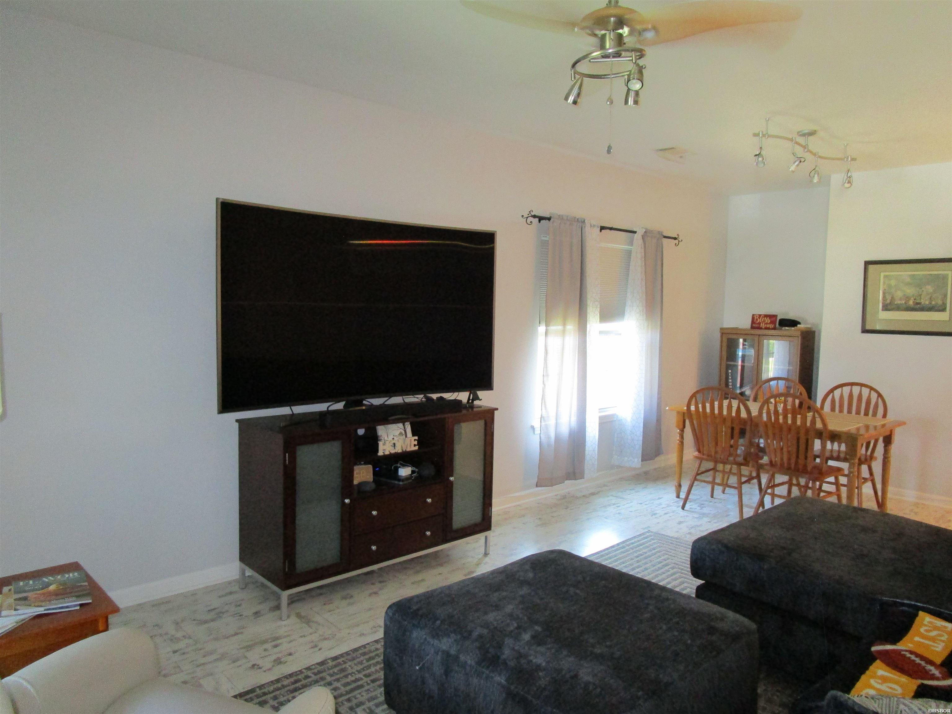 109 Lily Property Photo 8