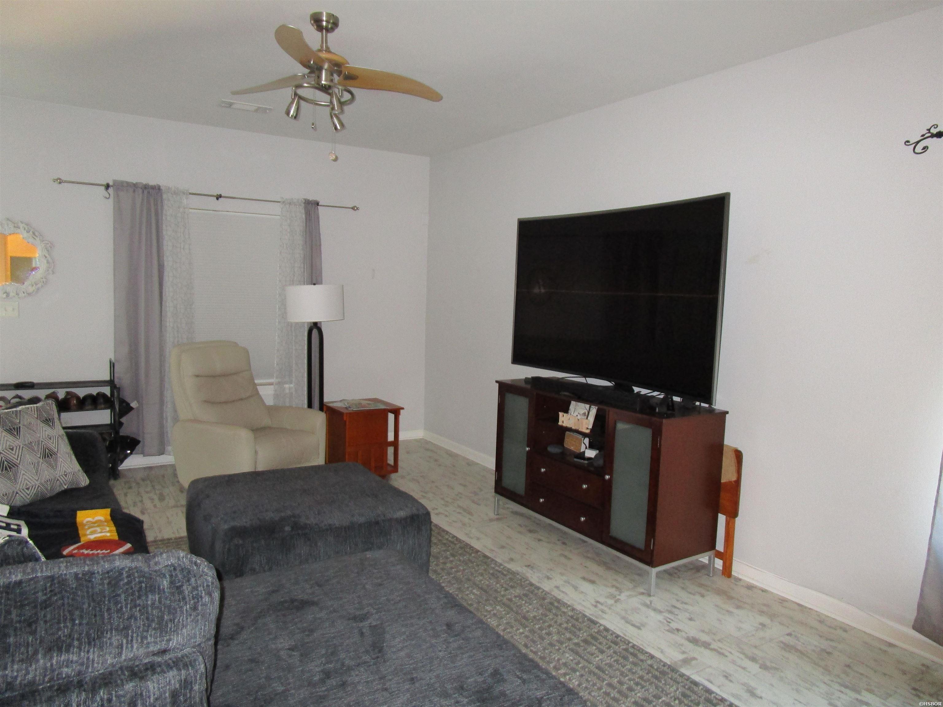 109 Lily Property Photo 9