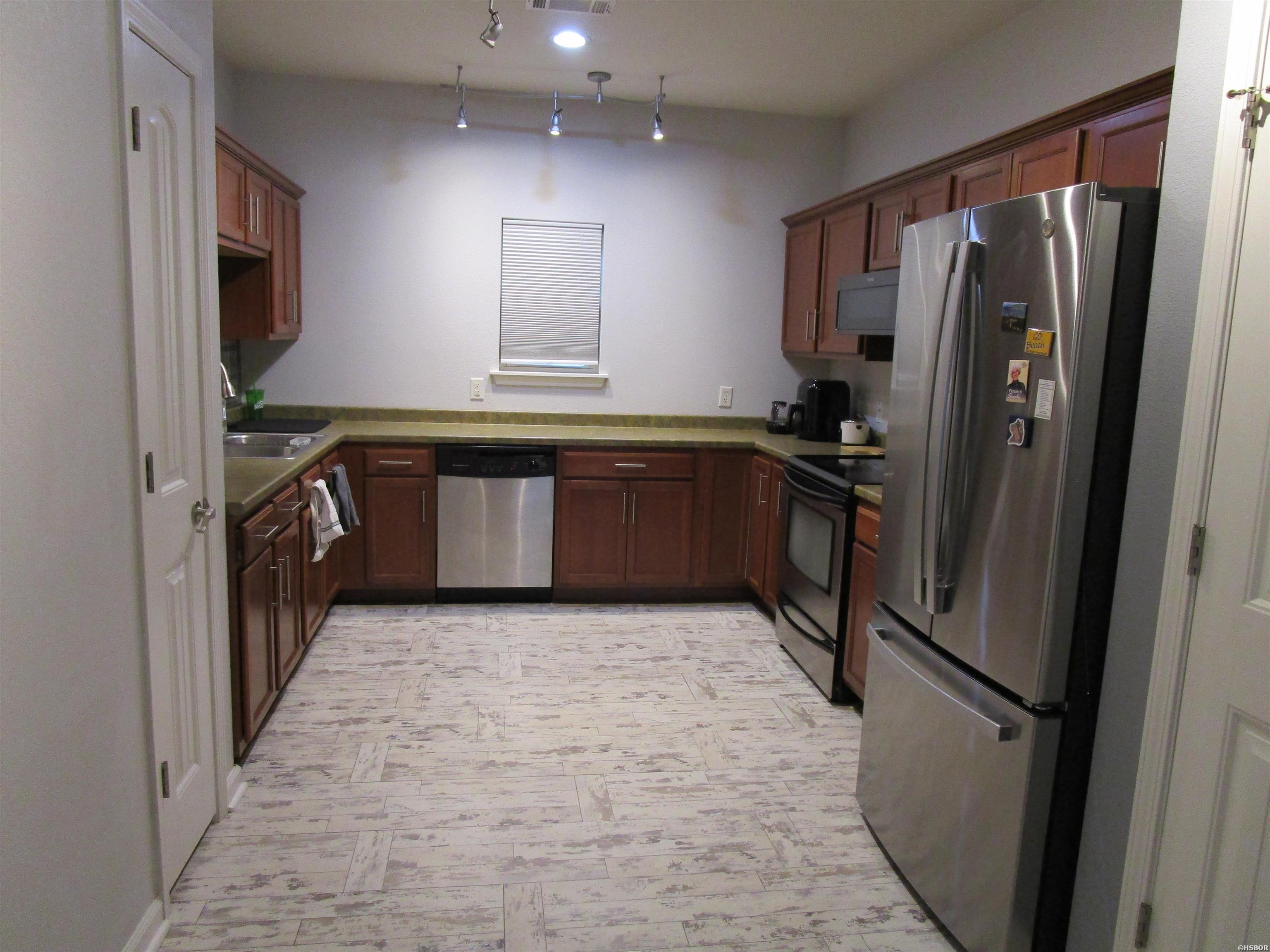 109 Lily Property Photo 11