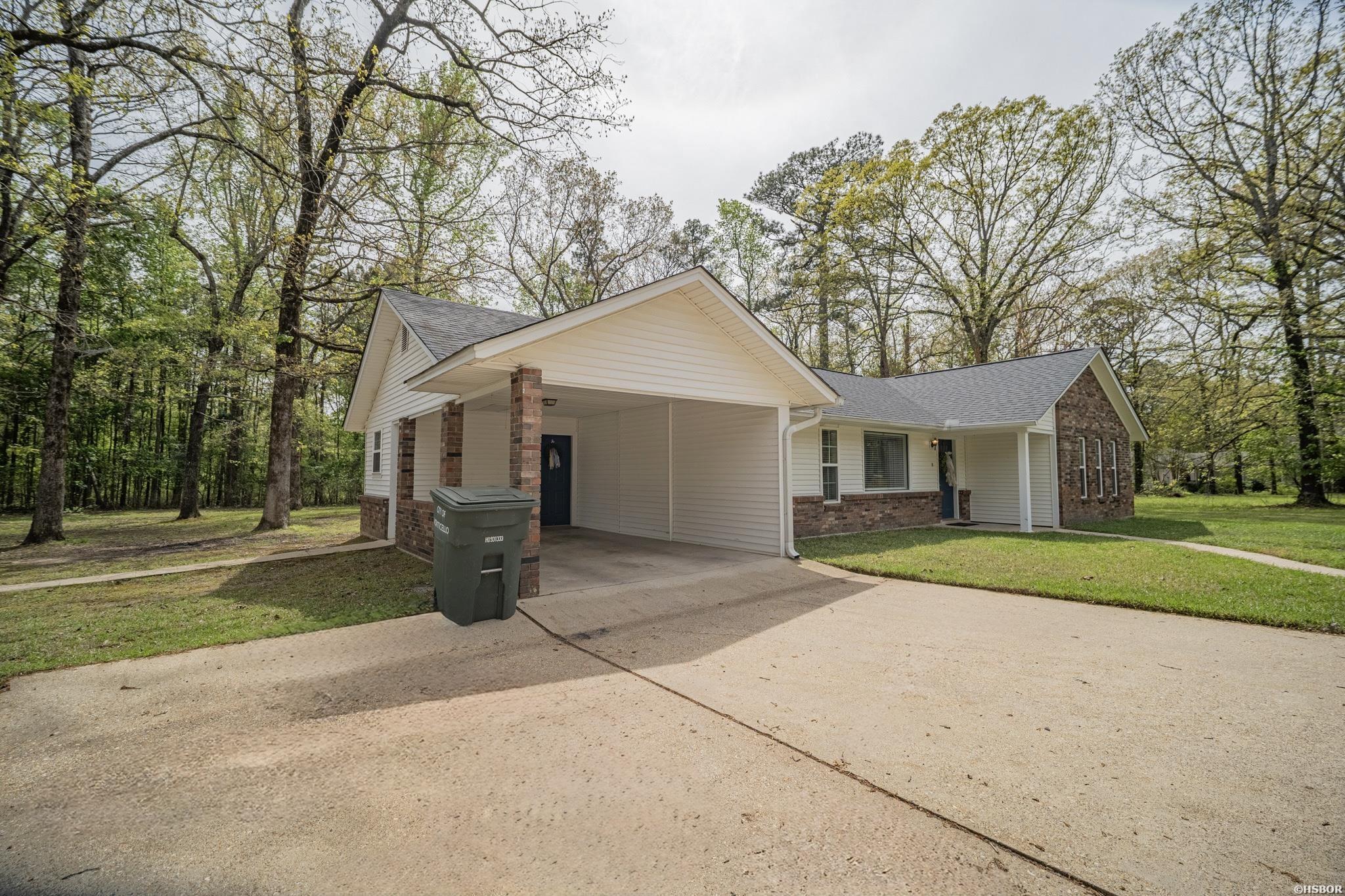 165 Allen Drive Property Photo 3