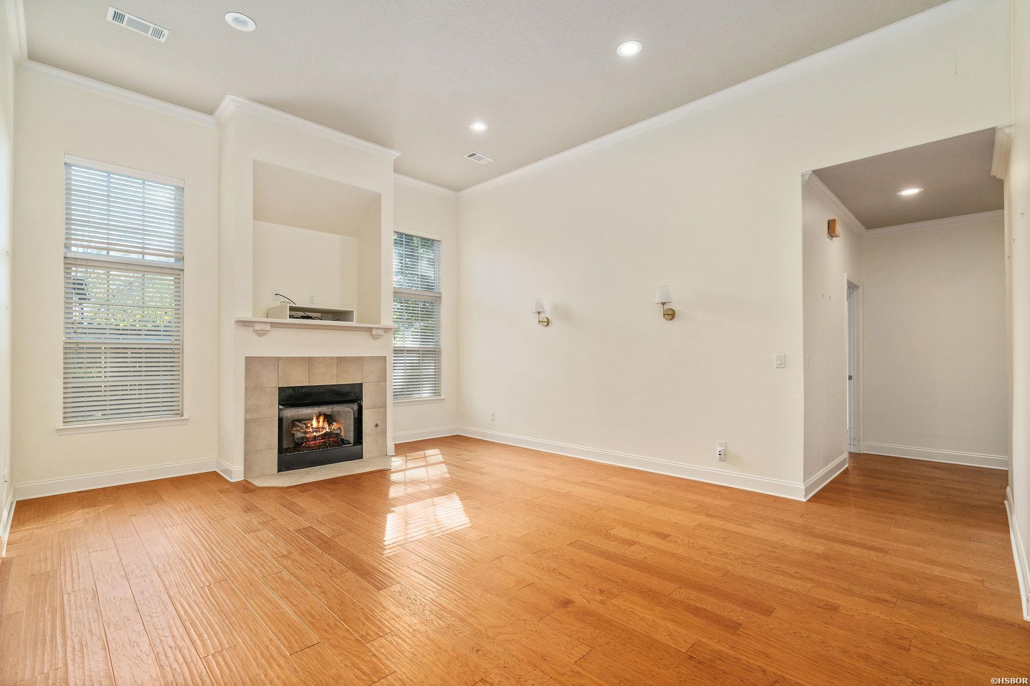 153 Shady Woods Court Property Photo 13