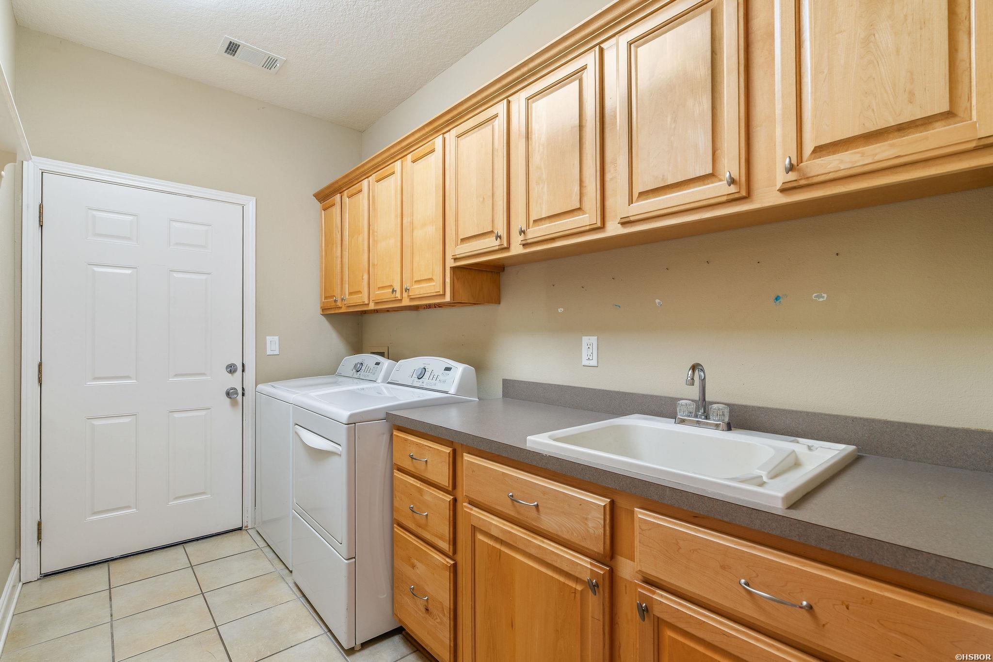 153 Shady Woods Court Property Photo 25