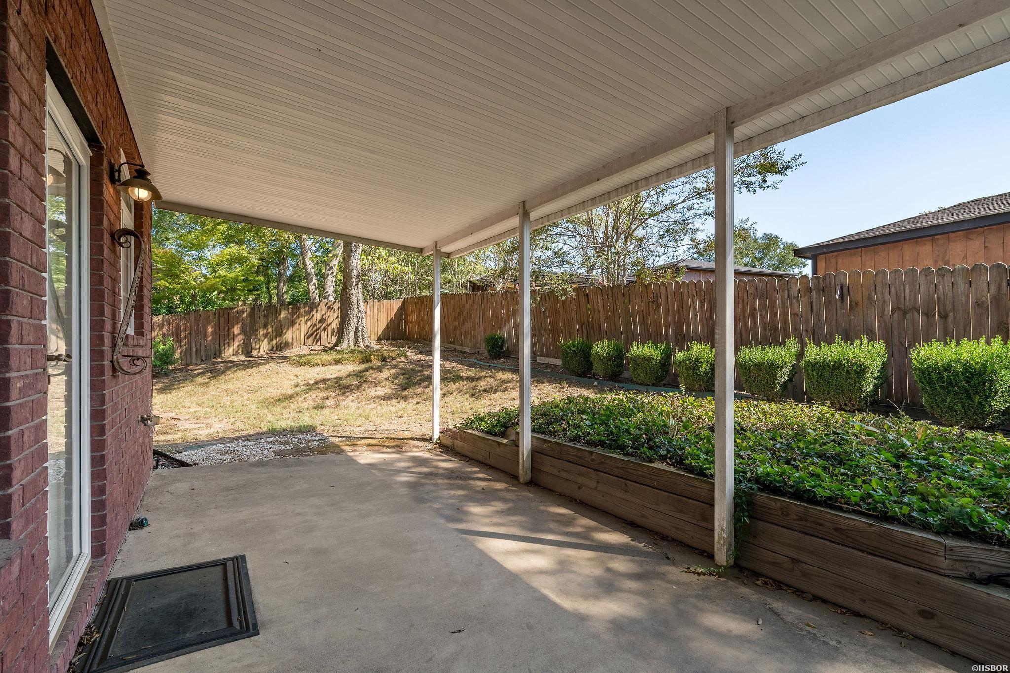 153 Shady Woods Court Property Photo 27