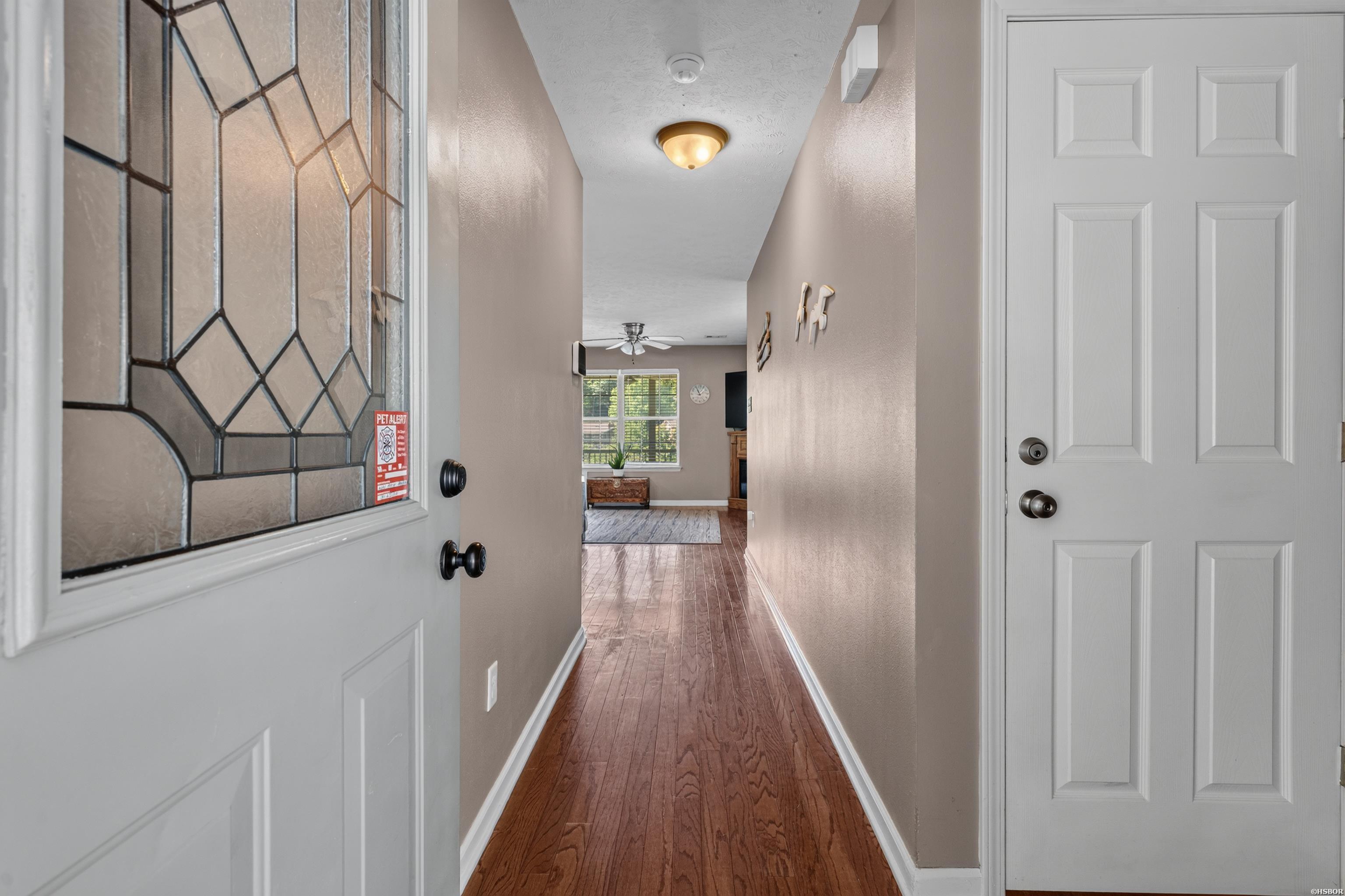 126 Southview Circle Property Photo 6