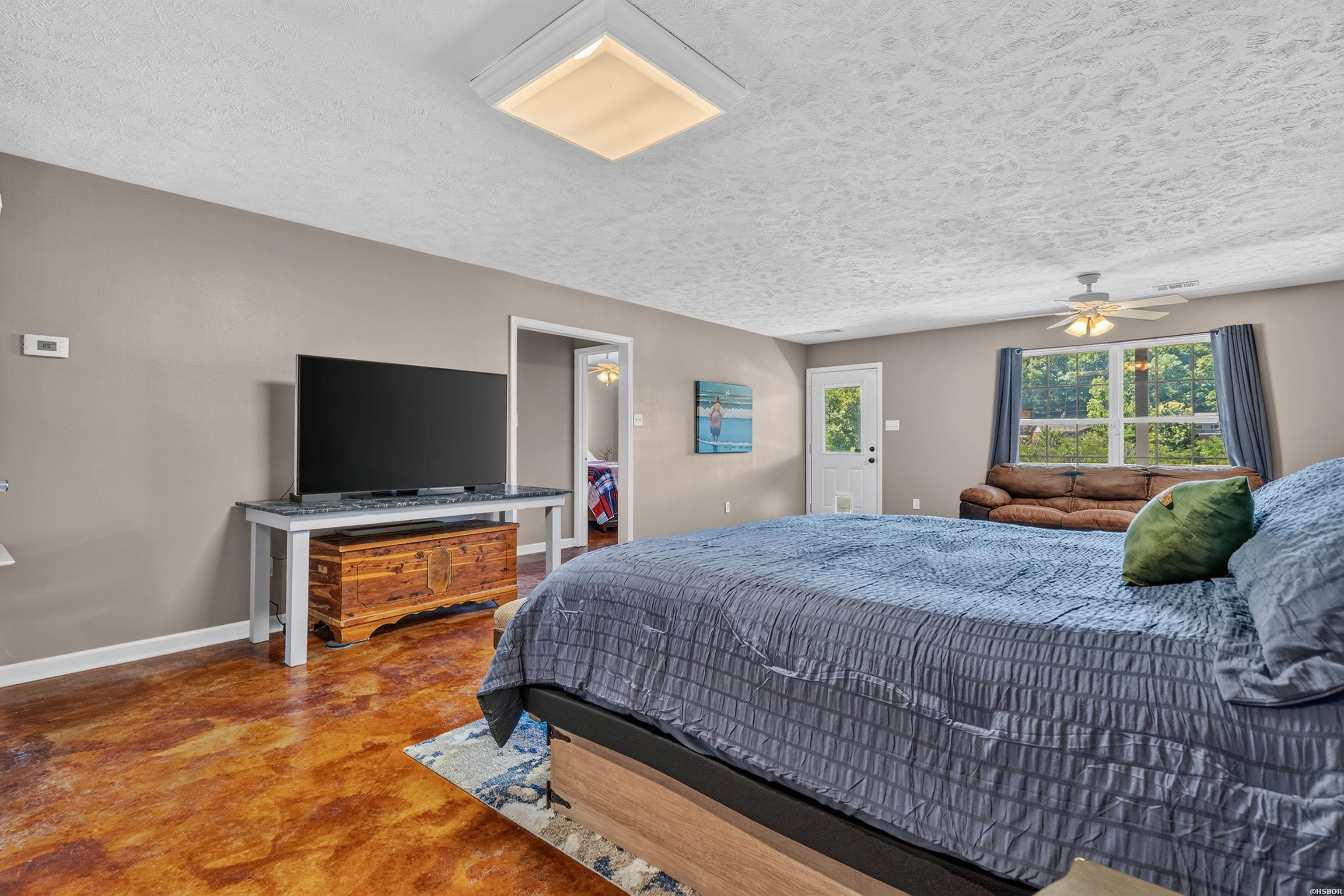 126 Southview Circle Property Photo 32