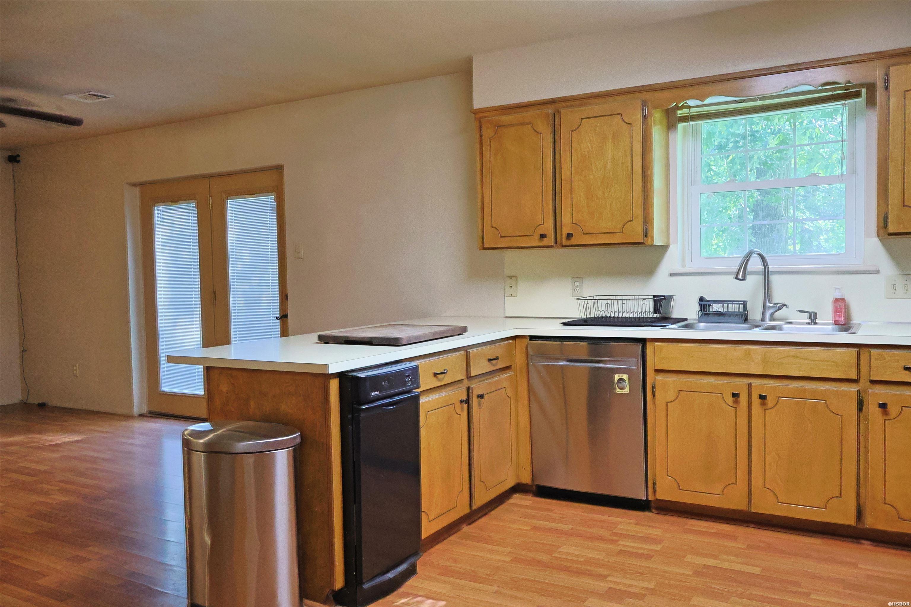 104 Westcliff Terrace Property Photo 7