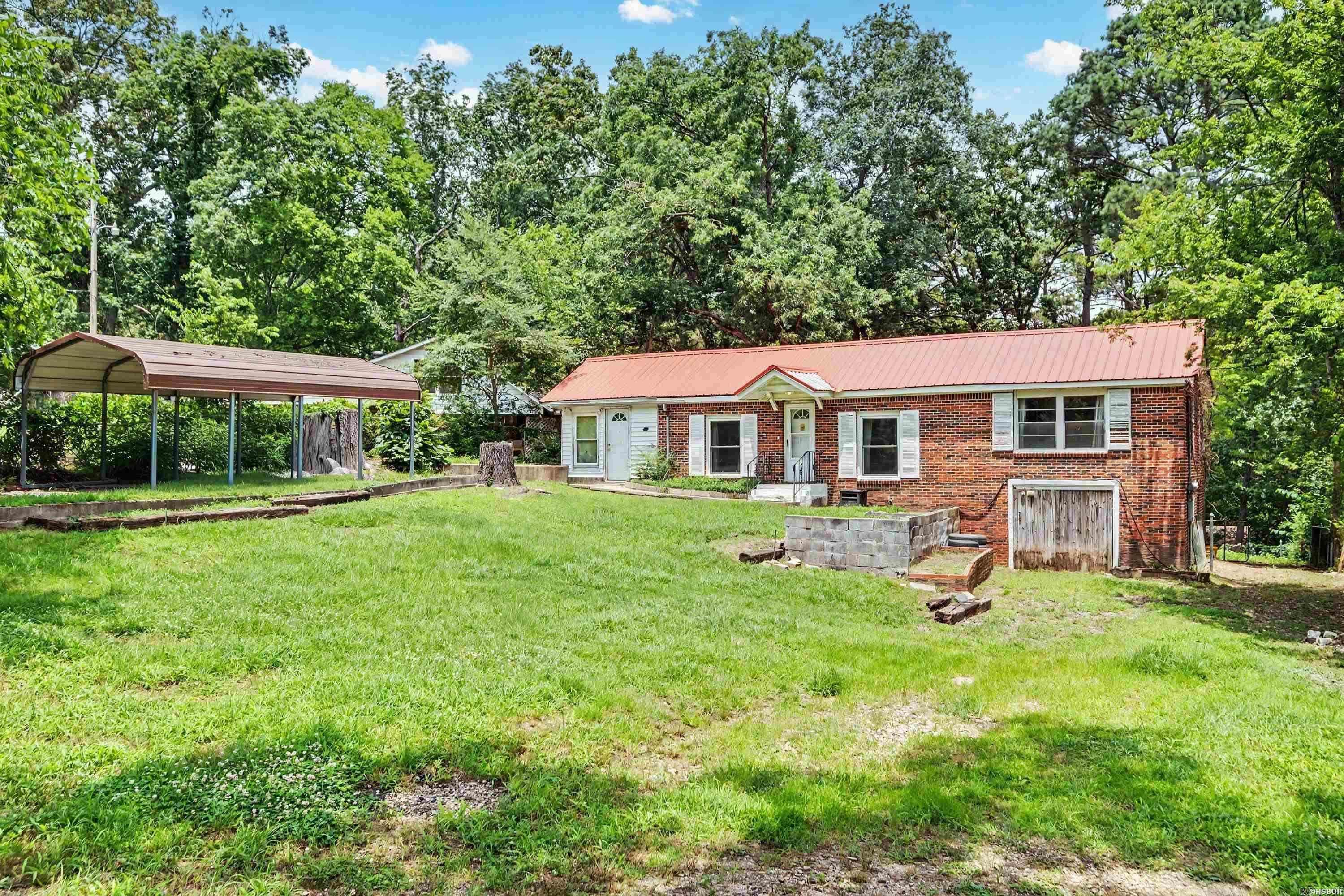 239 MORPHEW Property Photo 1