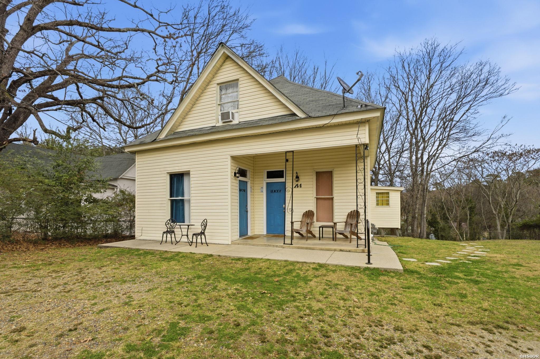 214 Elizabeth Terrace Property Photo 1
