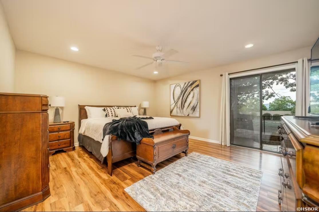 200 Hamilton Oaks Property Photo 14