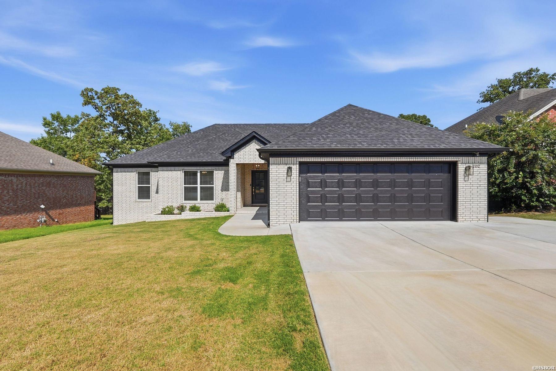 202 MARBLE Drive Property Photo 1