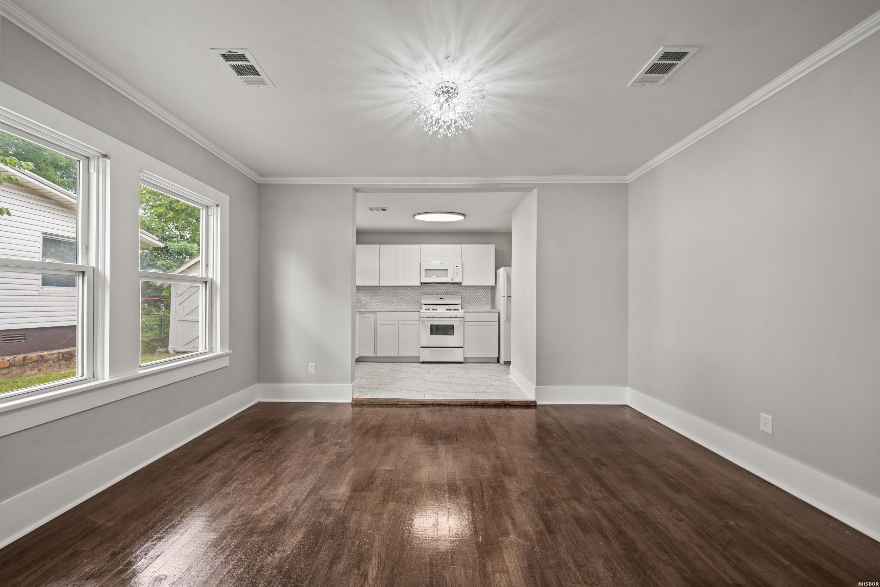311 Henderson Street Property Photo 14